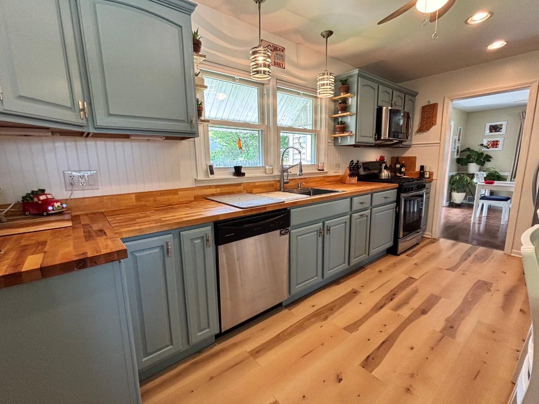 404 Cedar Street Three Oaks MI 49128
