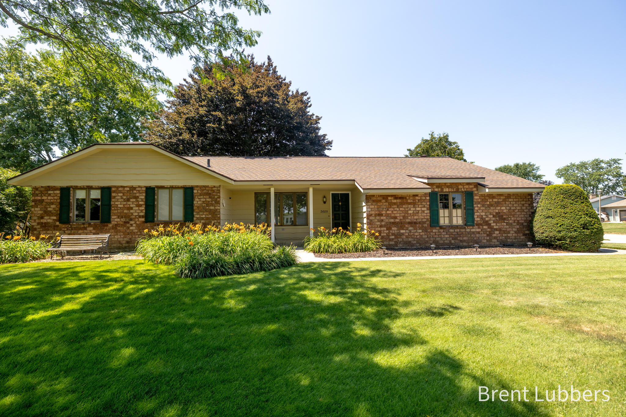 2685 E Chester Drive Zeeland MI 49464