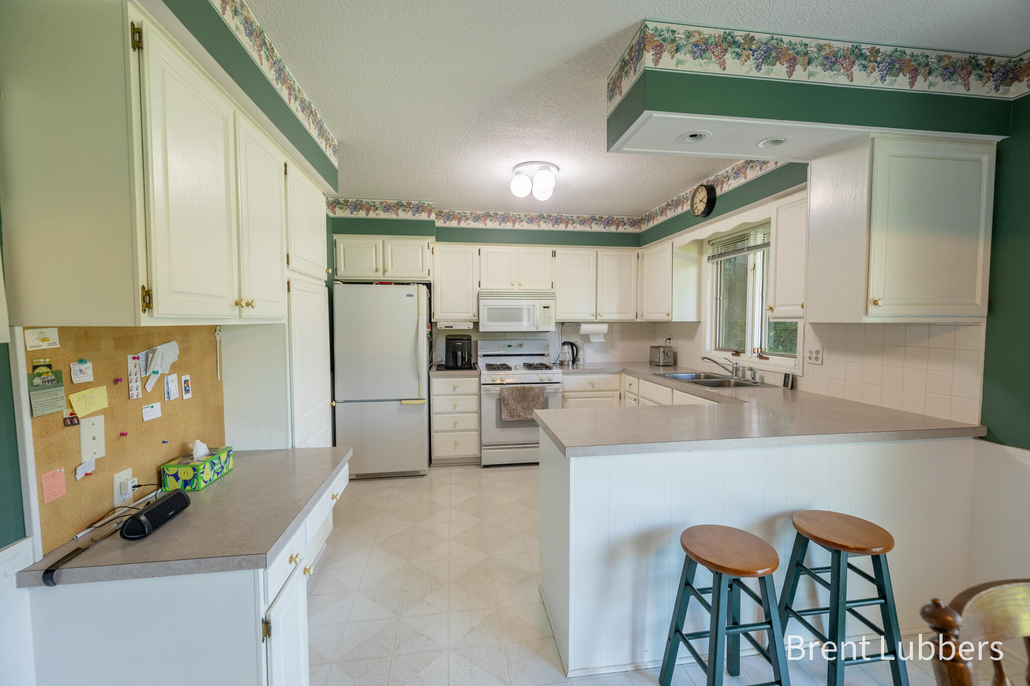 2685 E Chester Drive Zeeland MI 49464