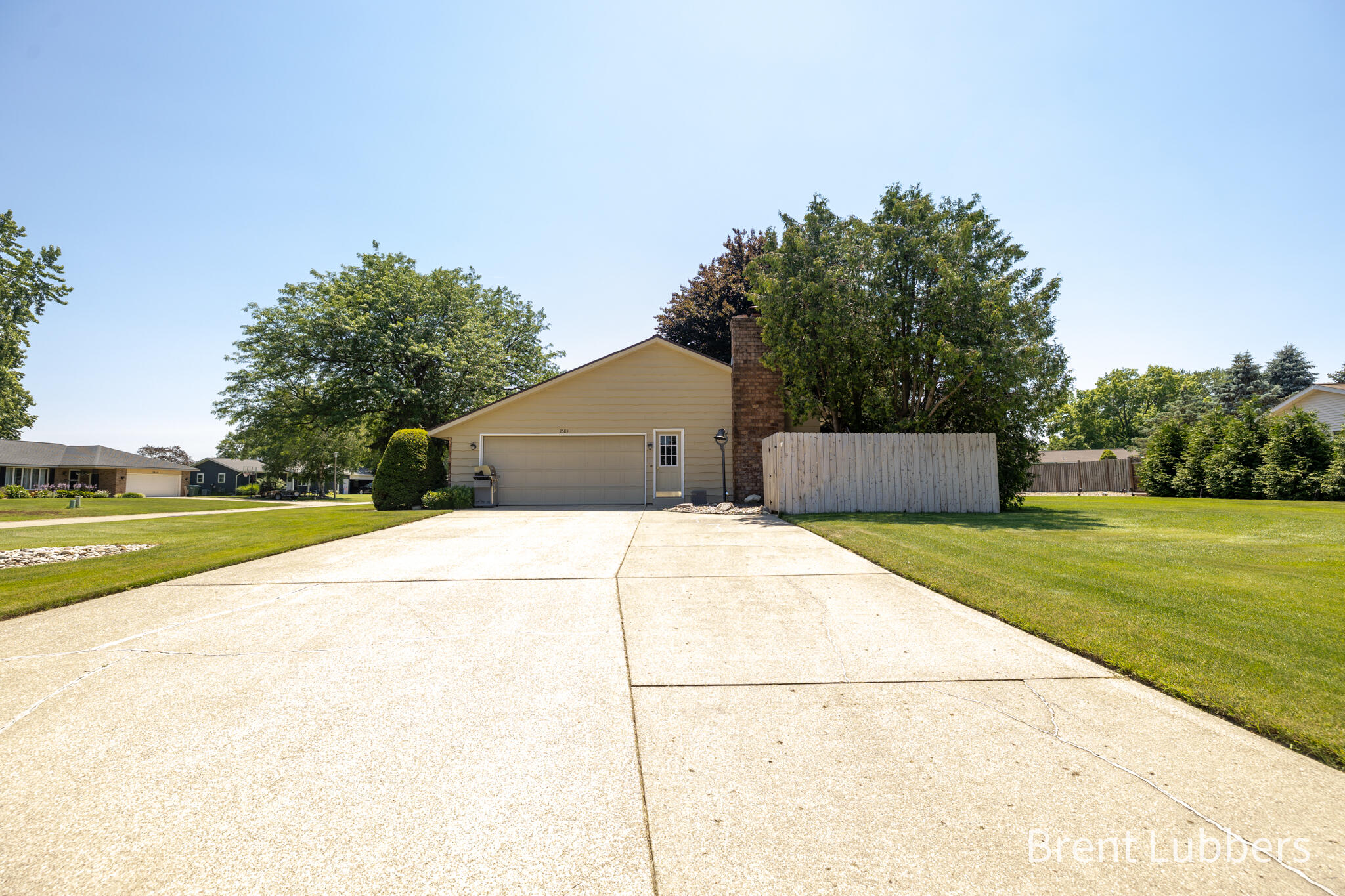 2685 E Chester Drive Zeeland MI 49464