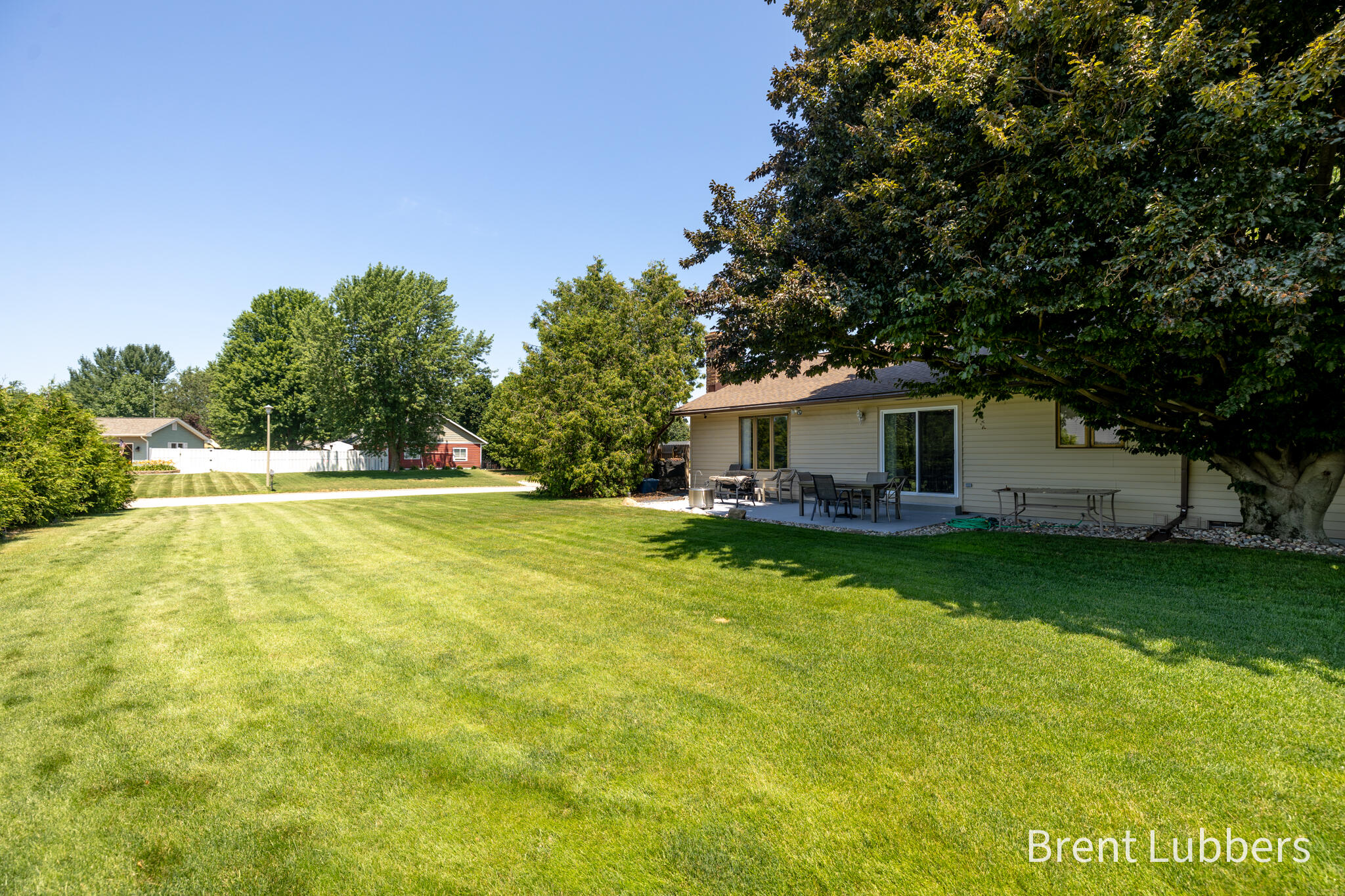 2685 E Chester Drive Zeeland MI 49464