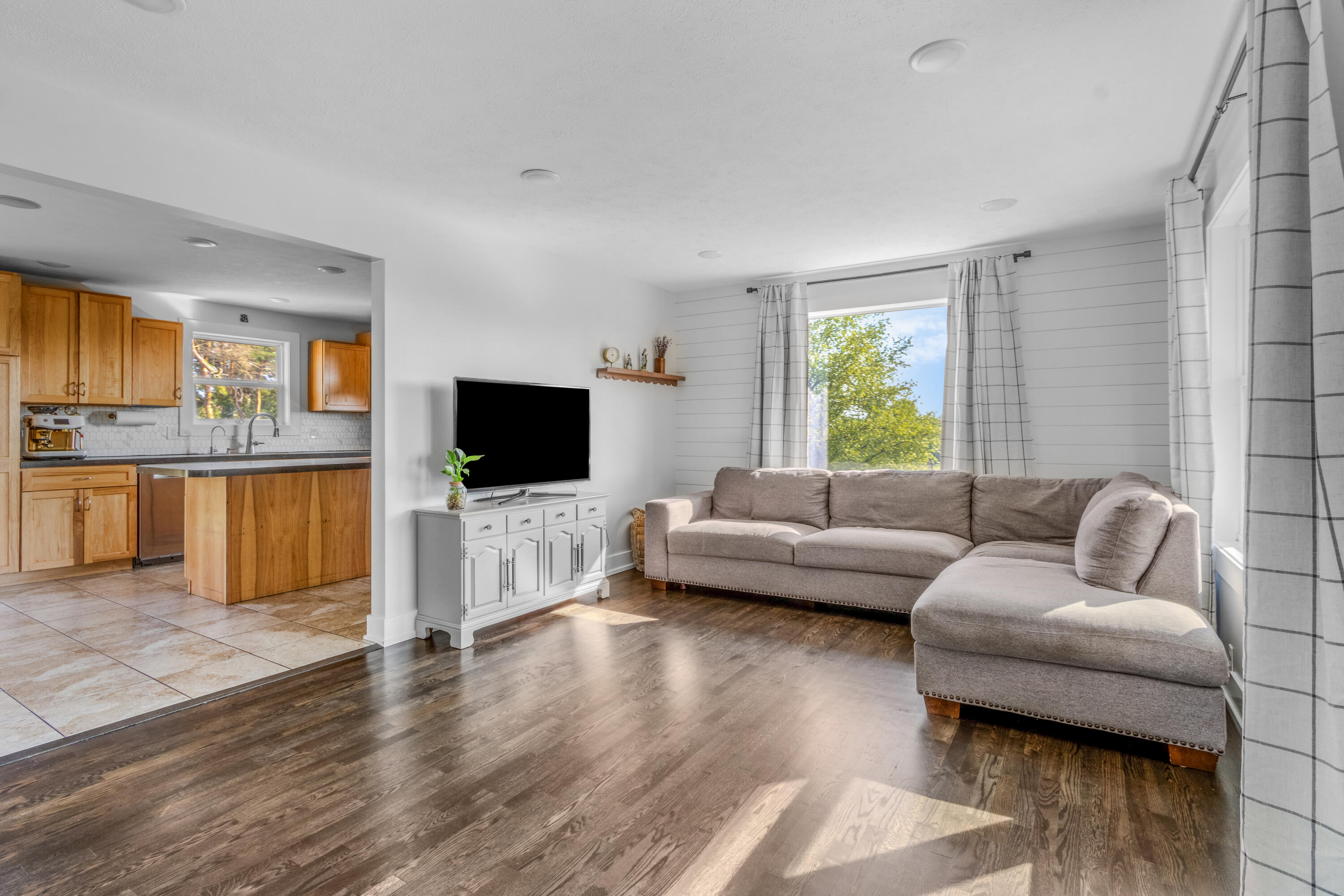 10390 Lovers Lane NW Grand Rapids MI 49534