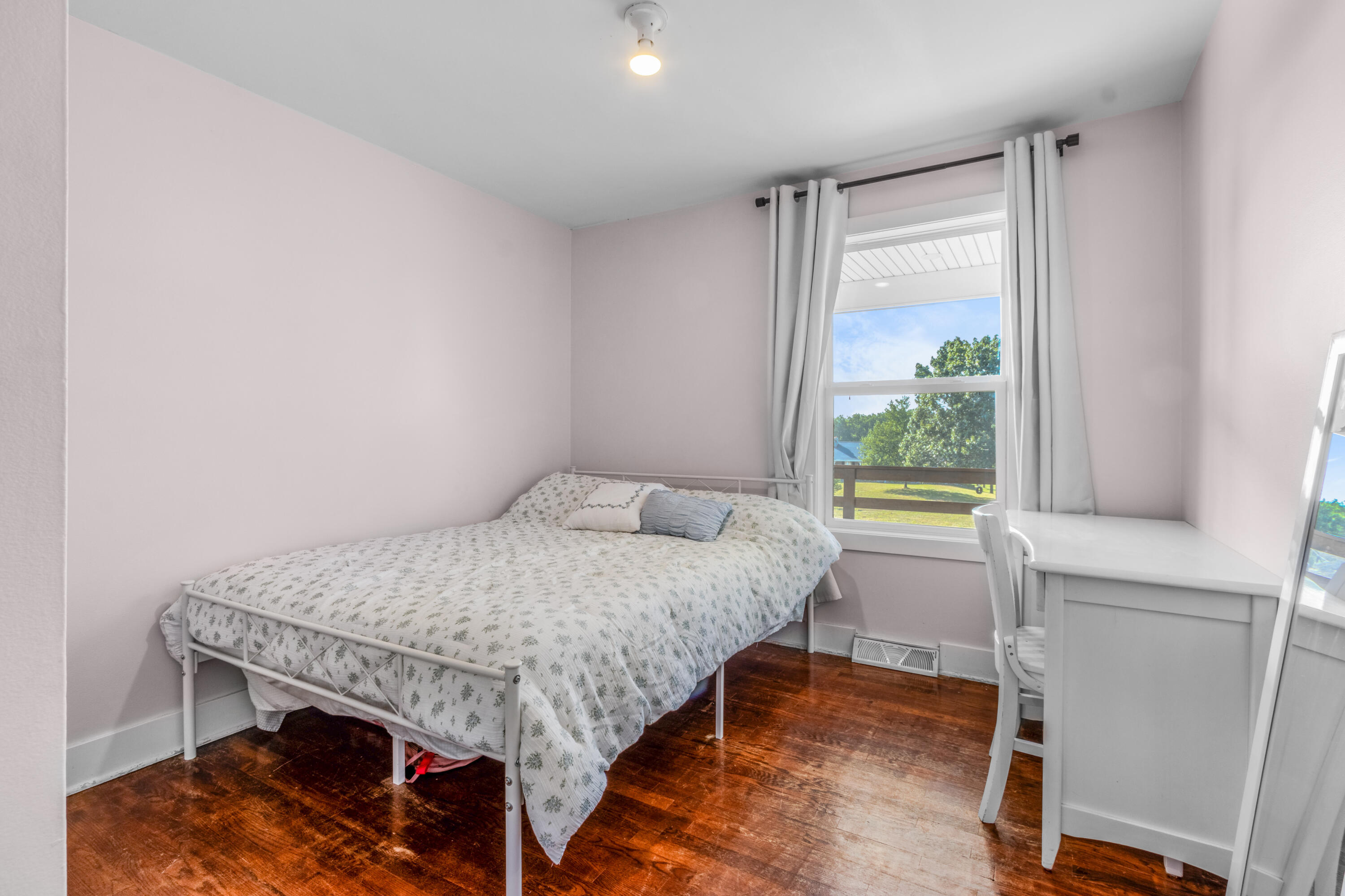 10390 Lovers Lane NW Grand Rapids MI 49534