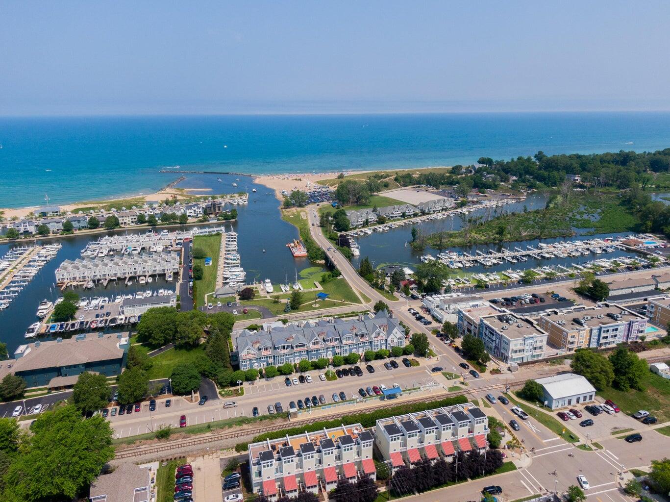 9936 E Wilson Road New Buffalo MI 49117