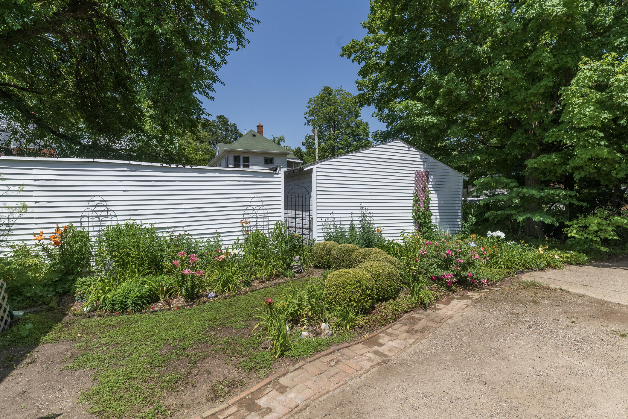 1013 S Park Street Kalamazoo MI 49001