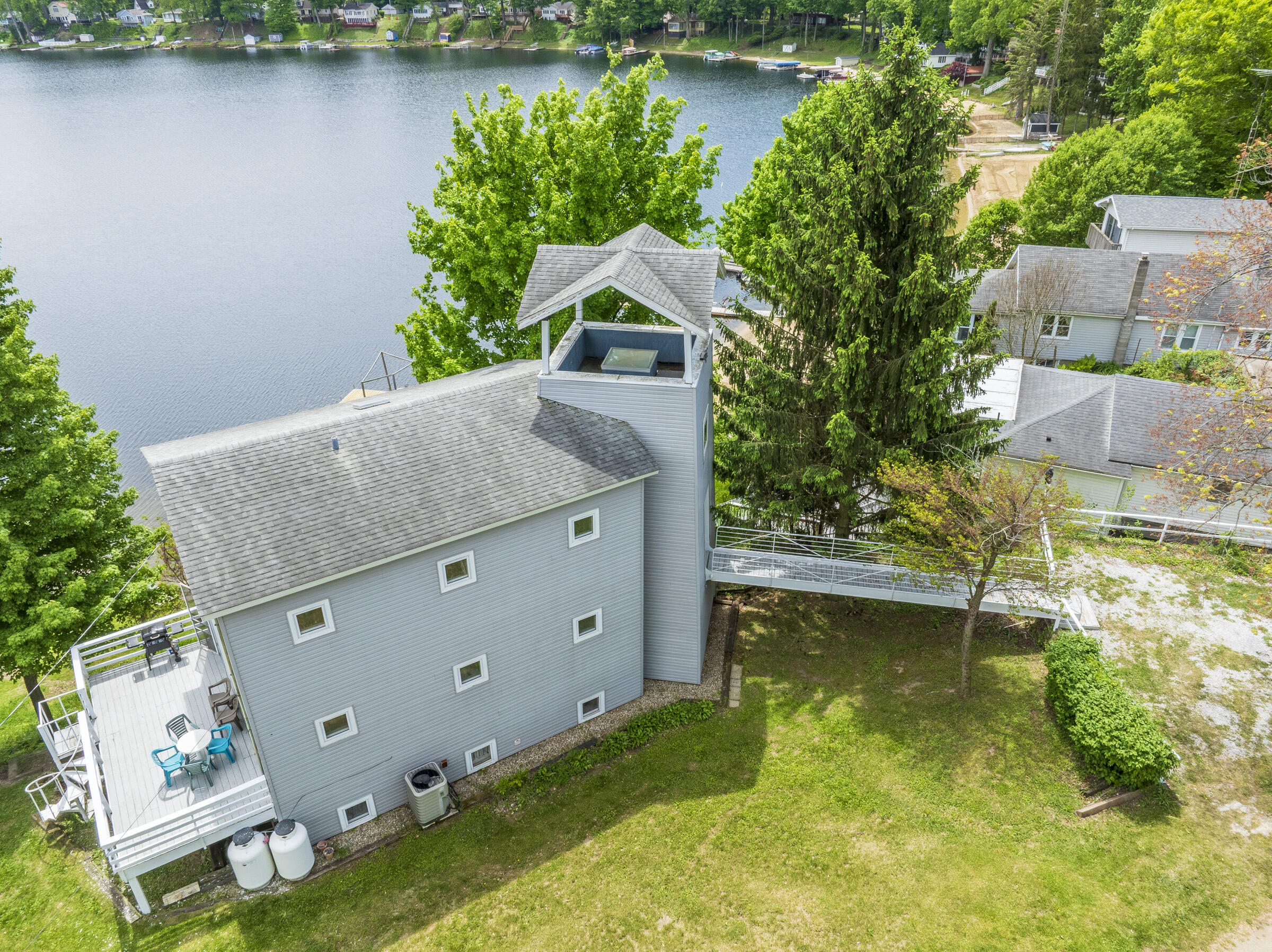 15657 Lakeview Drive Buchanan MI 49107