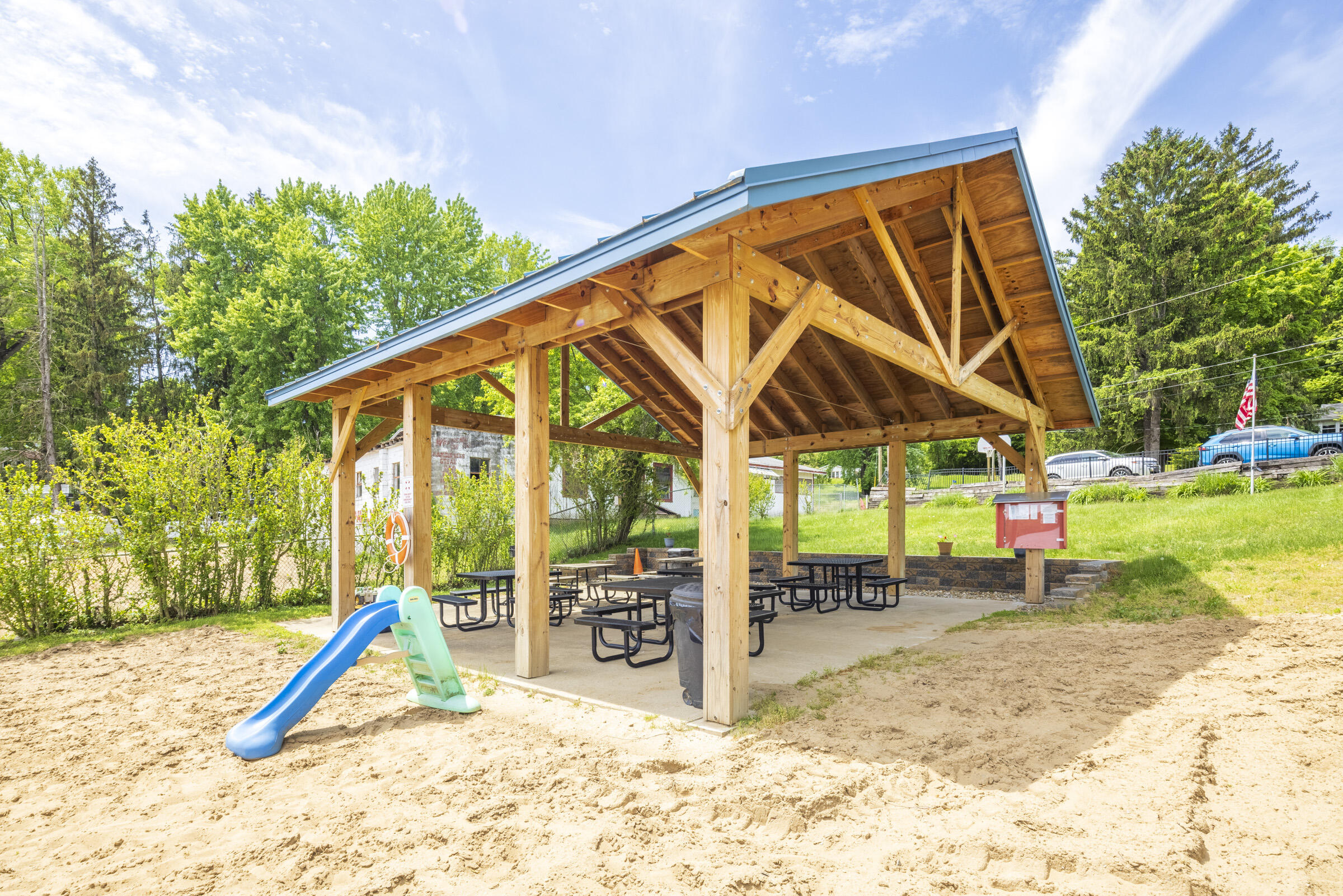 15657 Lakeview Drive Buchanan MI 49107