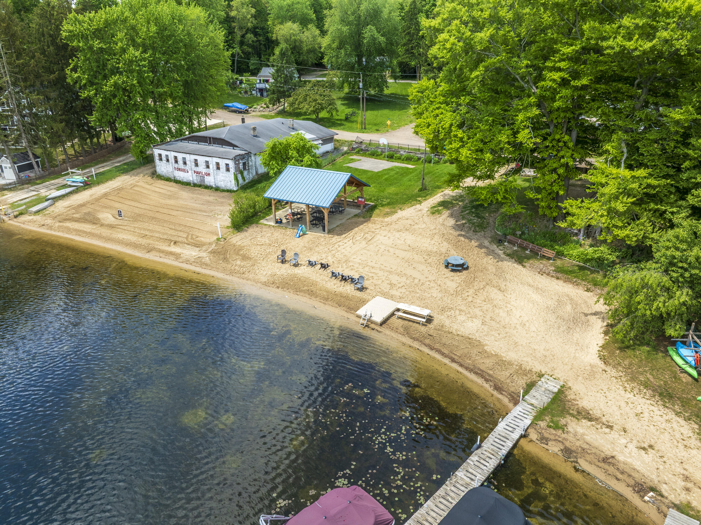 15657 Lakeview Drive Buchanan MI 49107