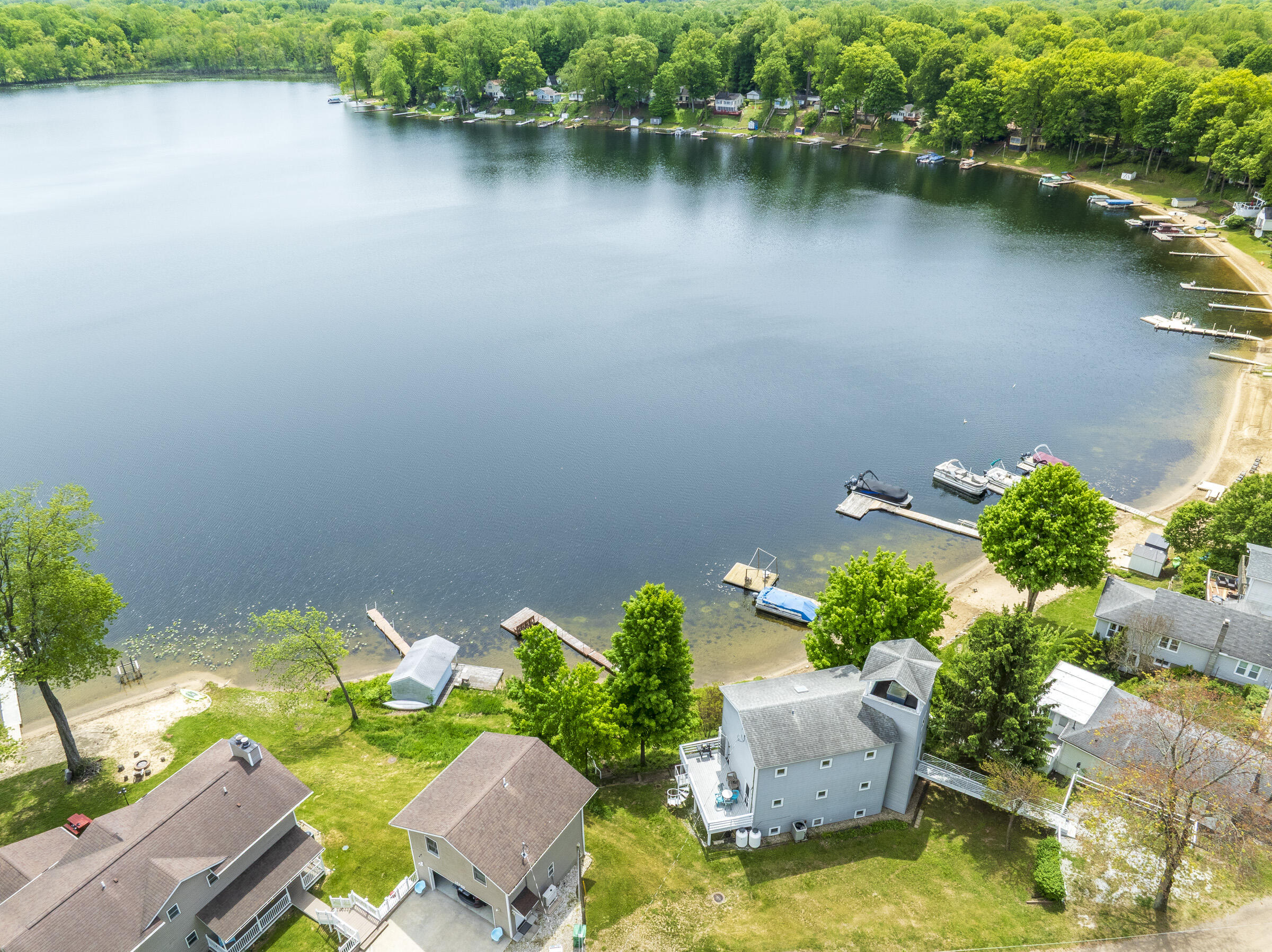 15657 Lakeview Drive Buchanan MI 49107