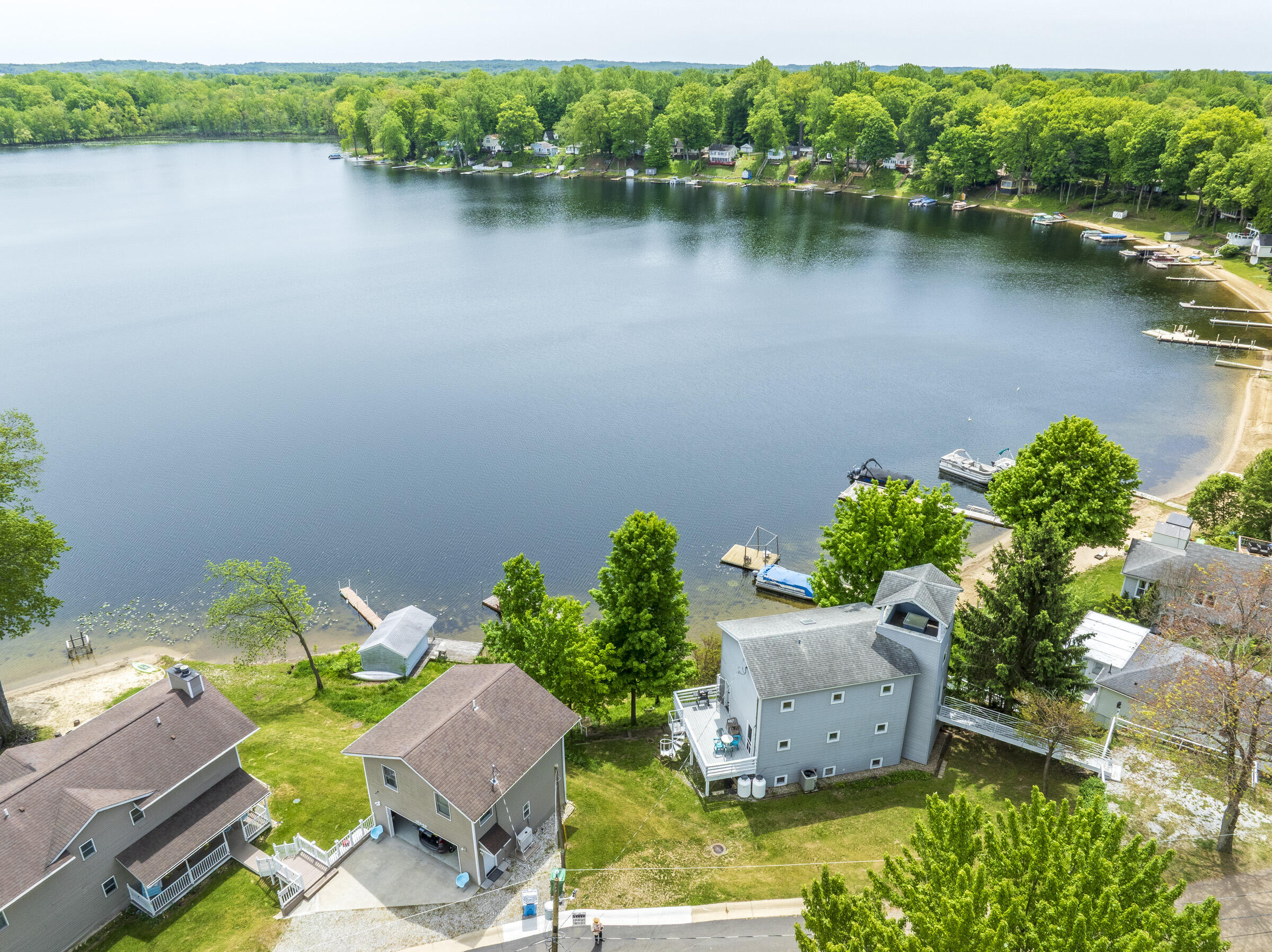 15657 Lakeview Drive Buchanan MI 49107