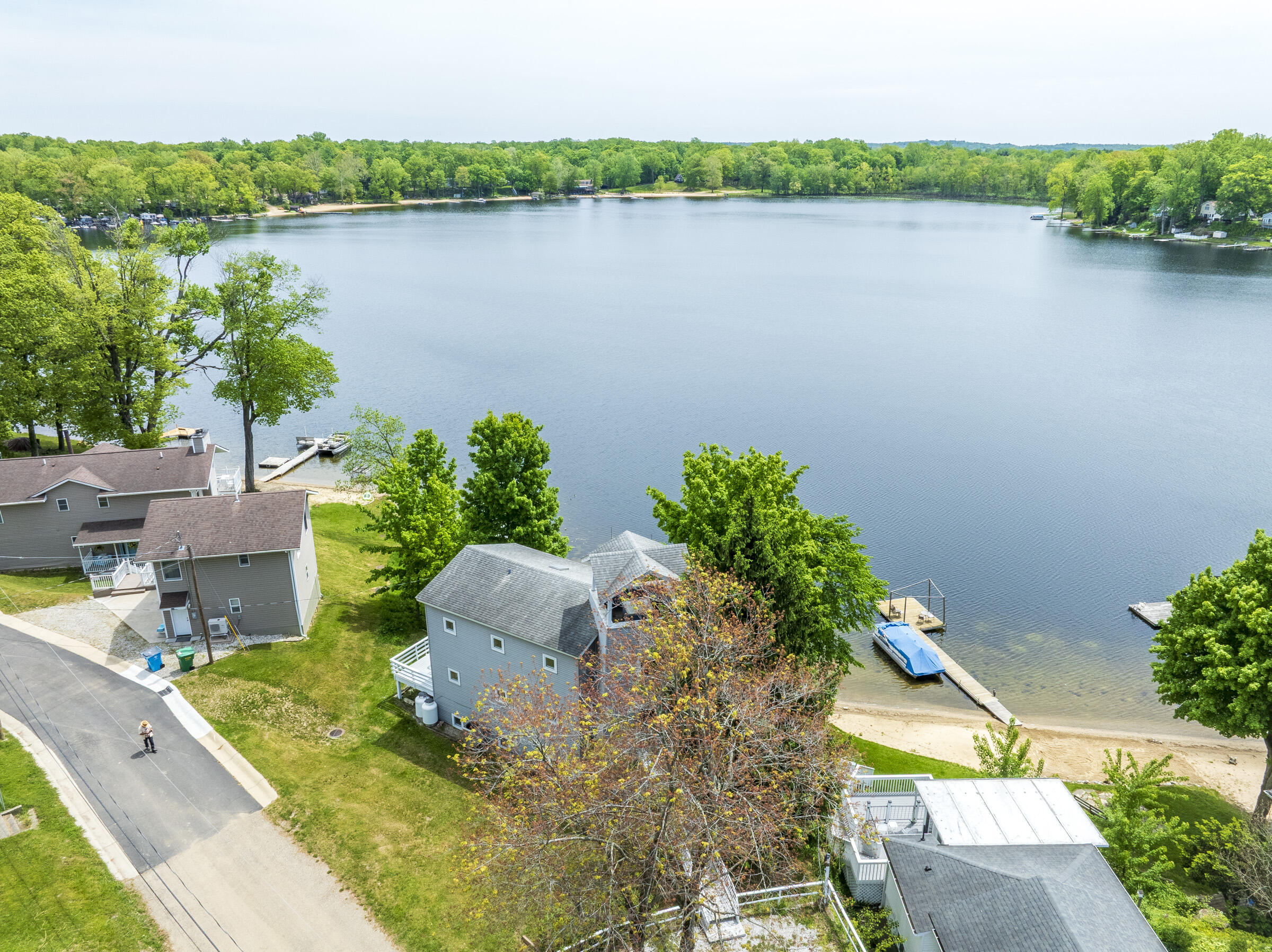 15657 Lakeview Drive Buchanan MI 49107