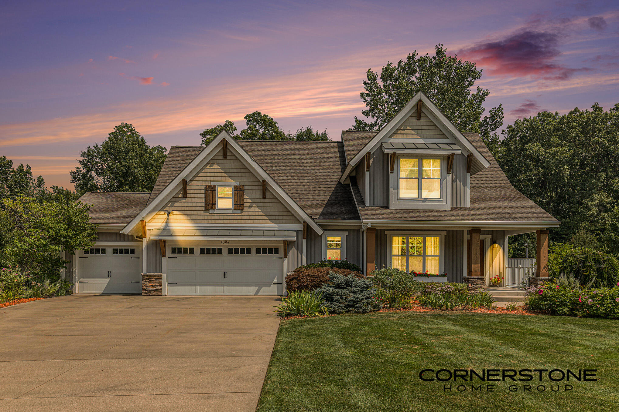 4304 Oak River Court NE Grand Rapids MI 49525