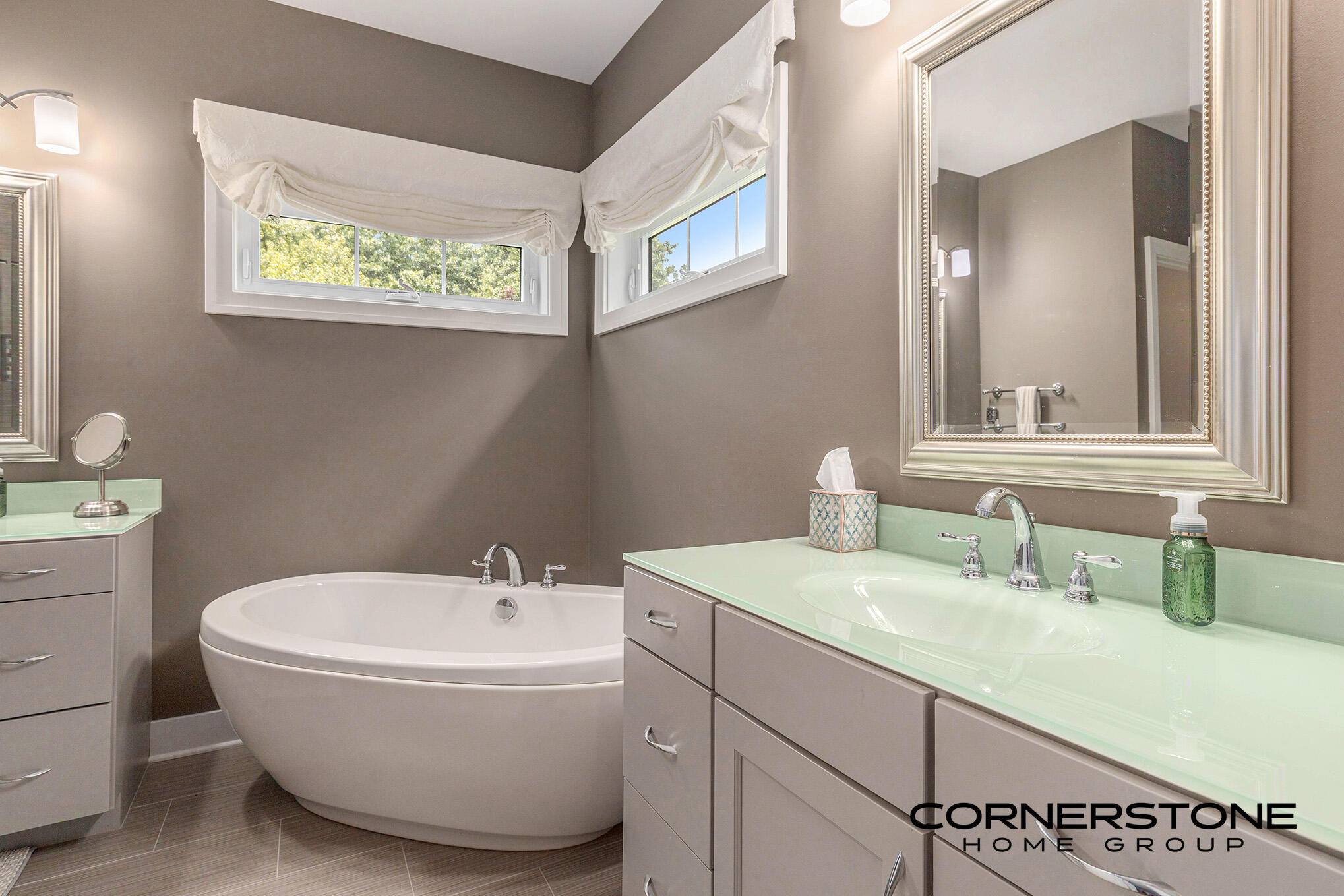 4304 Oak River Court NE Grand Rapids MI 49525