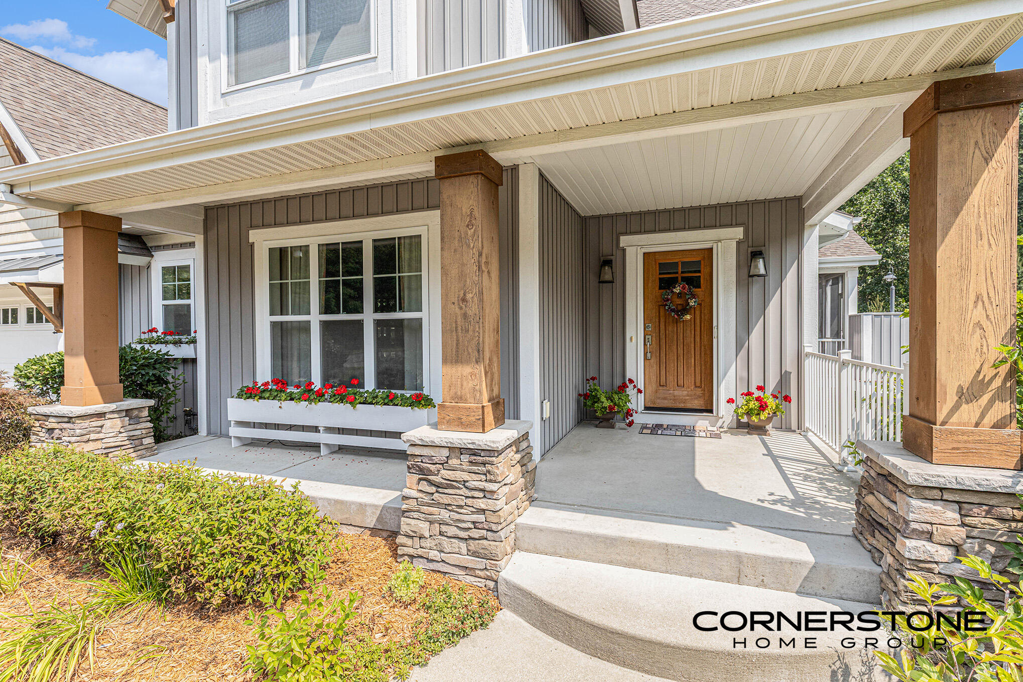 4304 Oak River Court NE Grand Rapids MI 49525