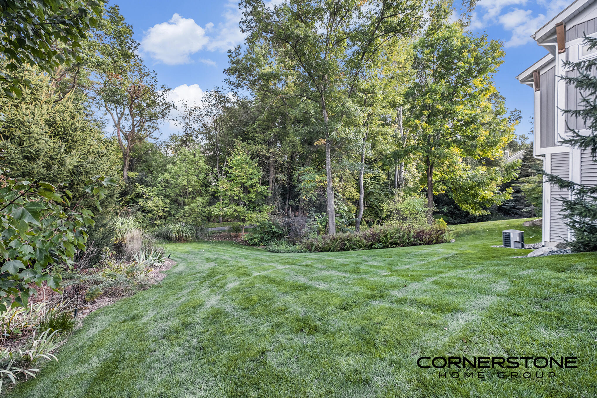 4304 Oak River Court NE Grand Rapids MI 49525