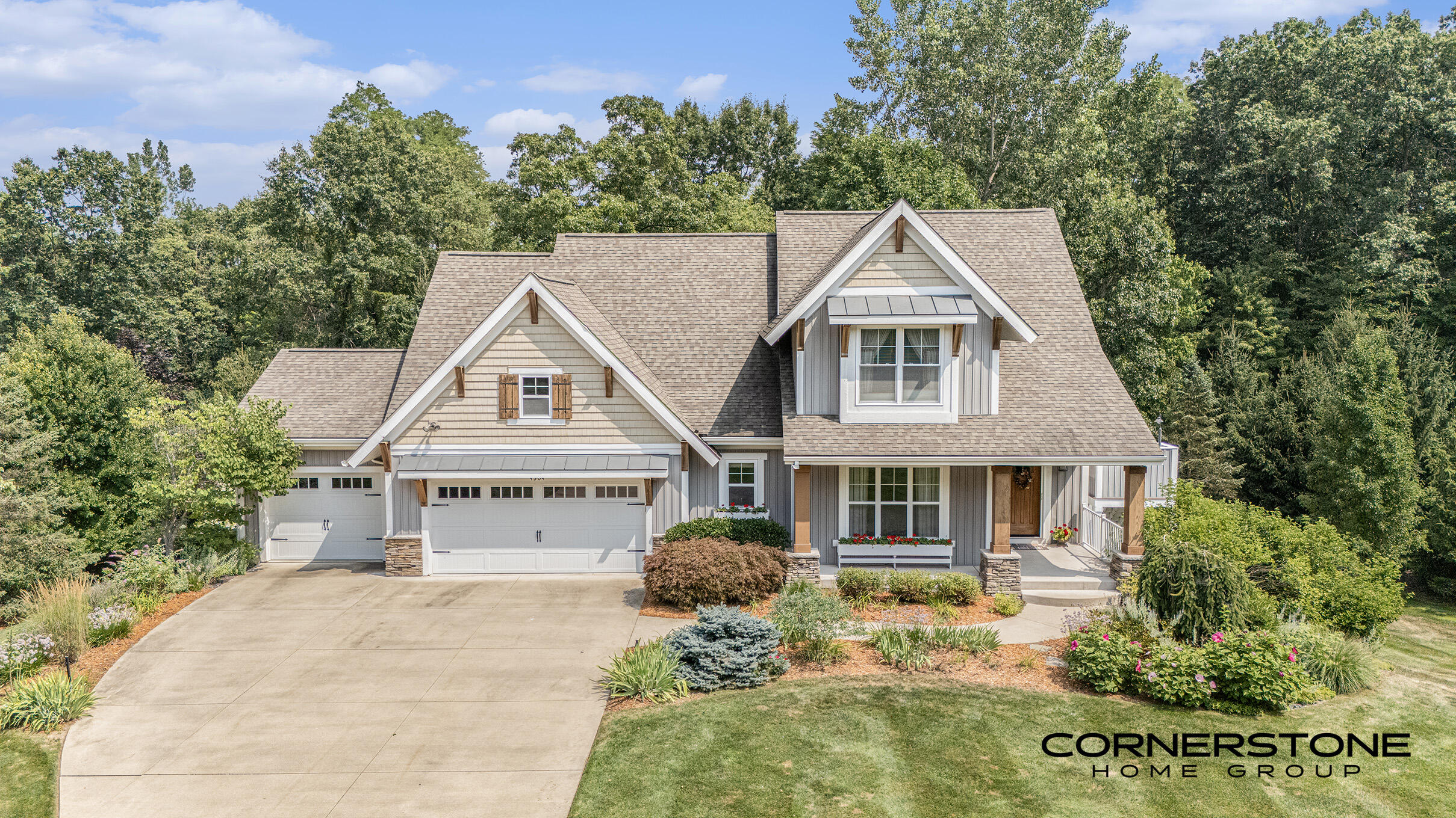 4304 Oak River Court NE Grand Rapids MI 49525