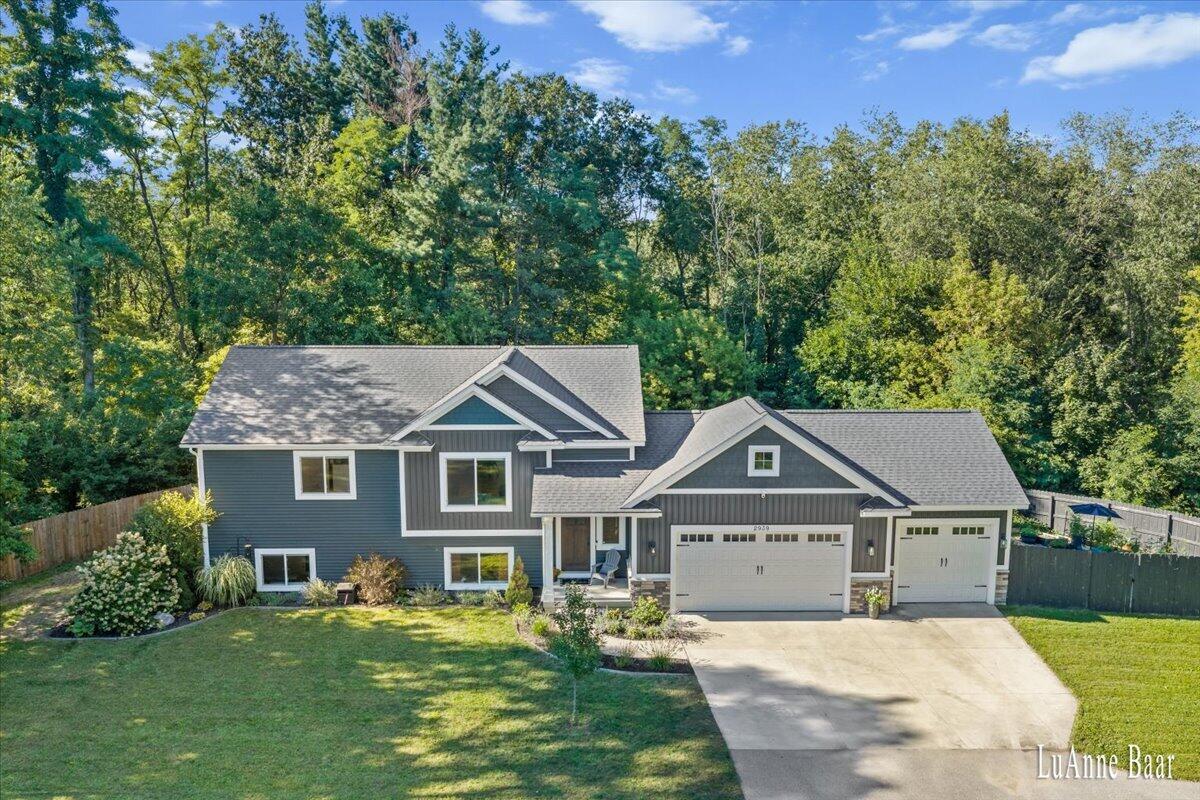 2939 5 Mile Road NE Grand Rapids MI 49525