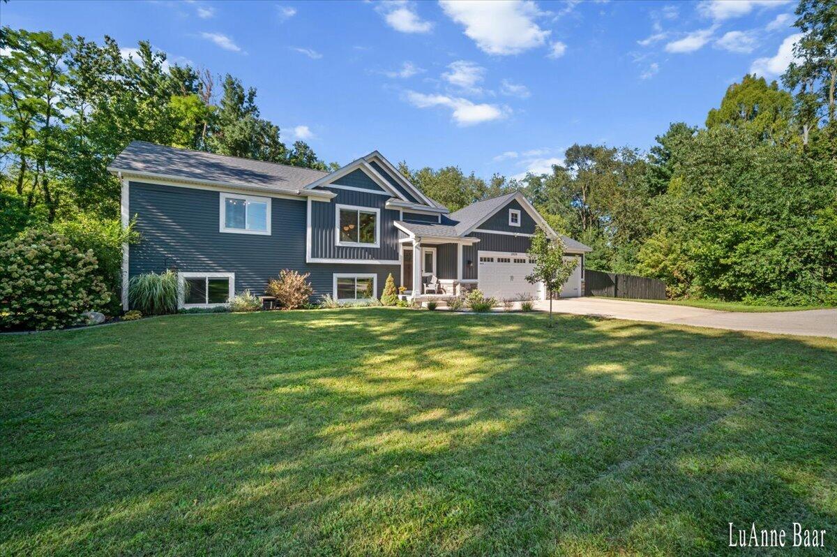 2939 5 Mile Road NE Grand Rapids MI 49525