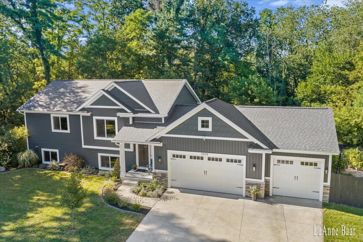 2939 5 Mile Road NE Grand Rapids MI 49525