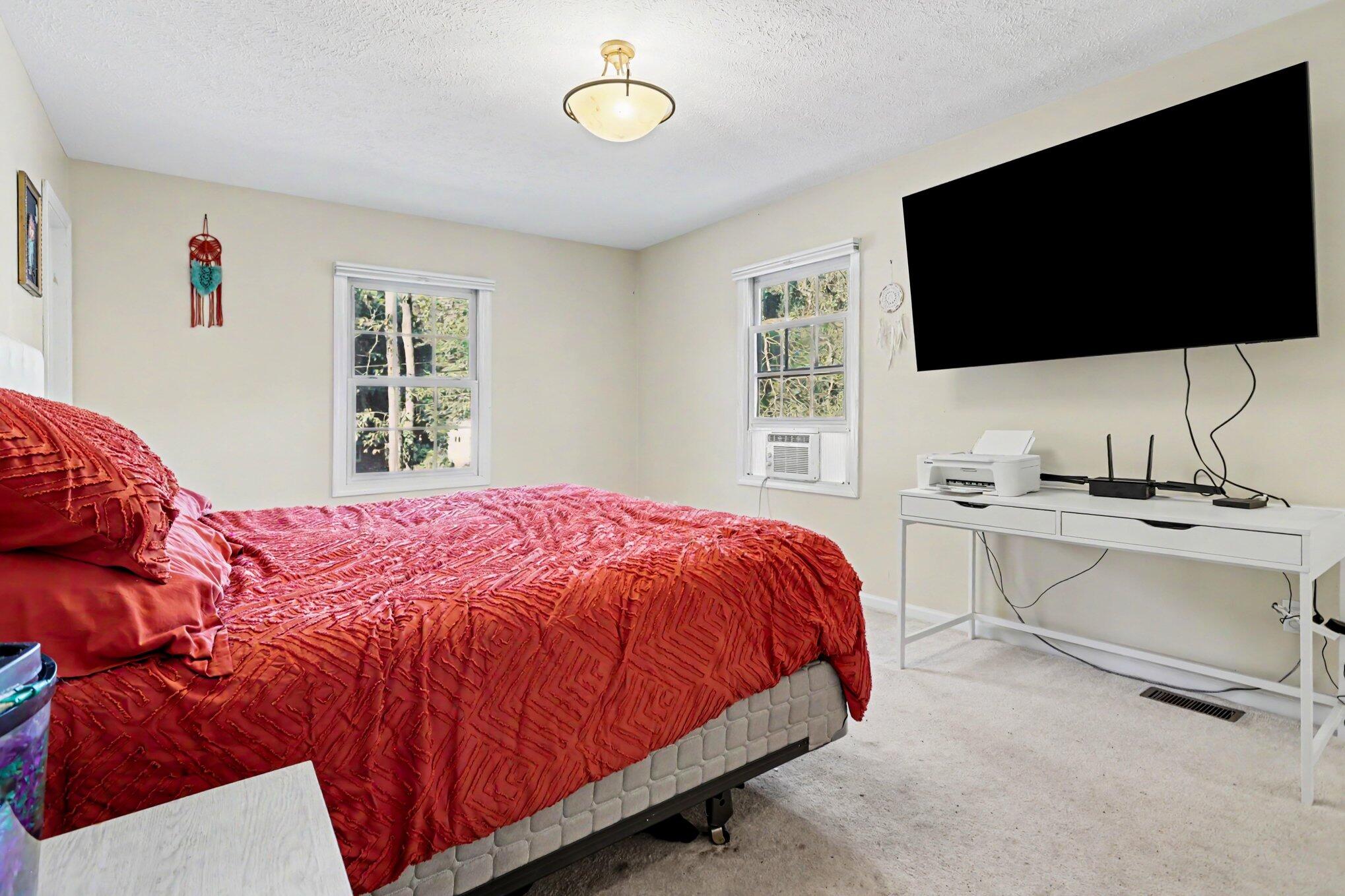 2741 Cloyster Court Kalamazoo MI 49008