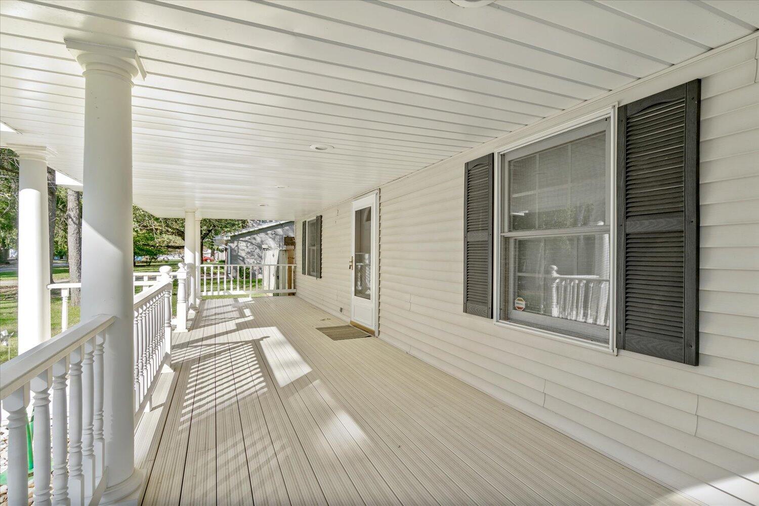 2741 Cloyster Court Kalamazoo MI 49008