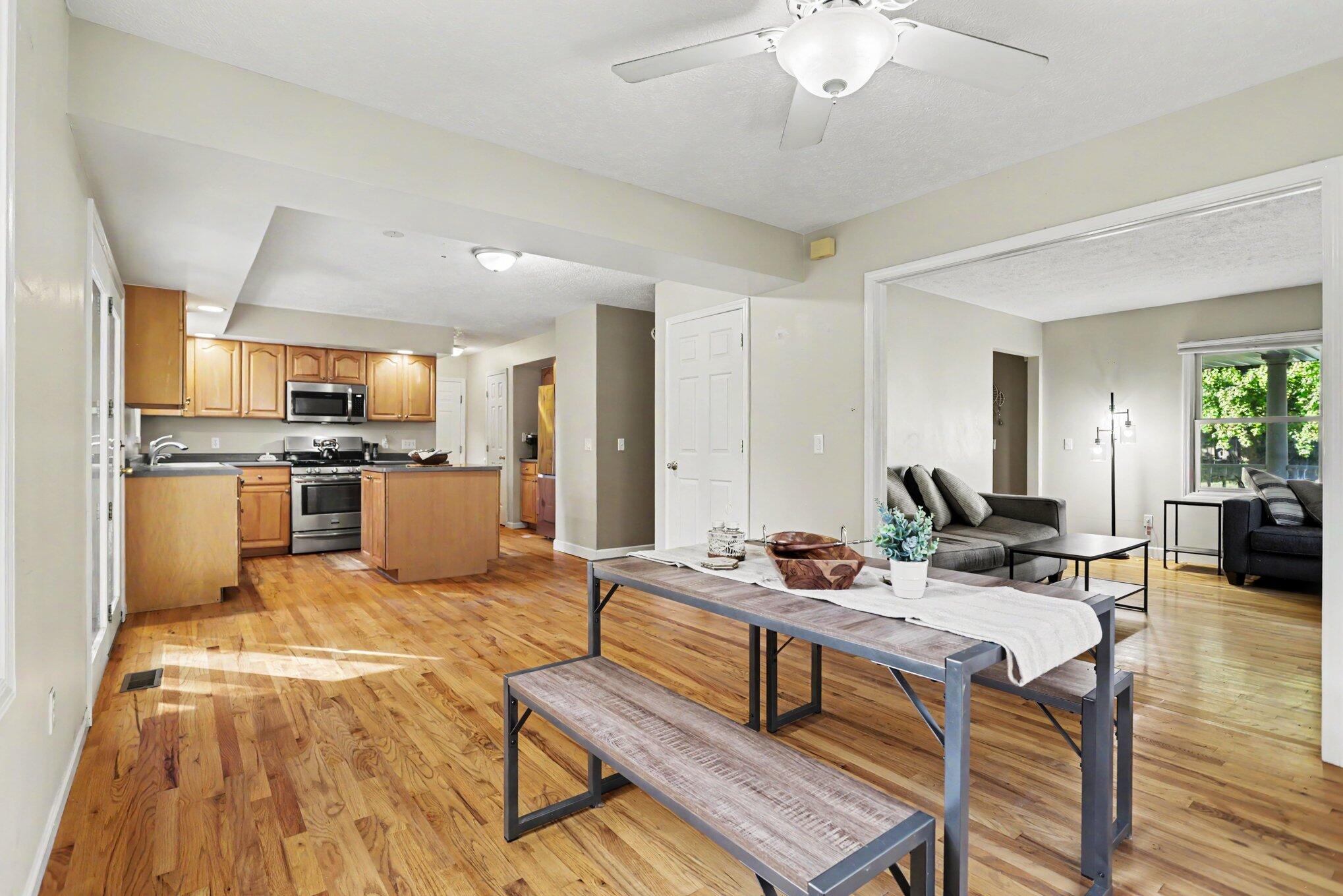 2741 Cloyster Court Kalamazoo MI 49008