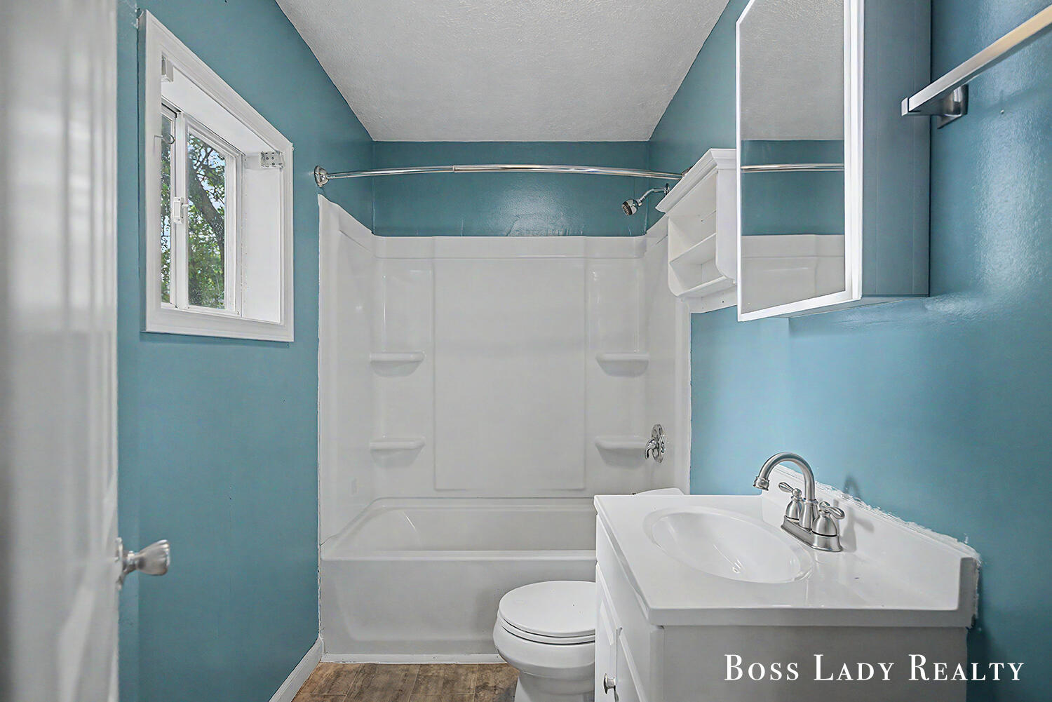 1220 Beechwood Street NE Grand Rapids MI 49505