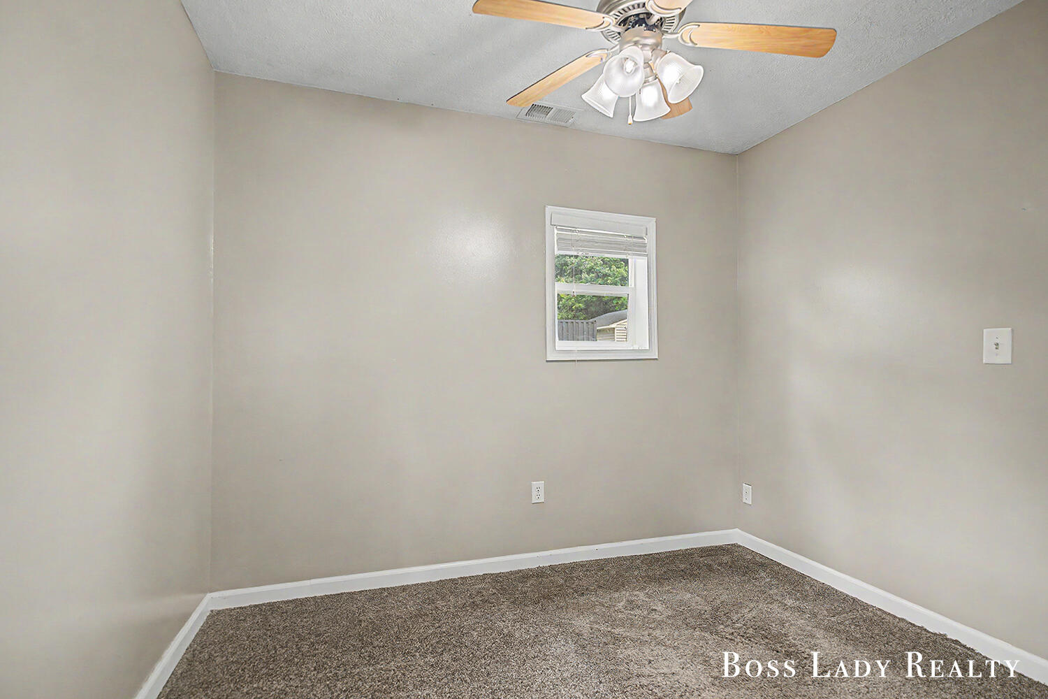1220 Beechwood Street NE Grand Rapids MI 49505