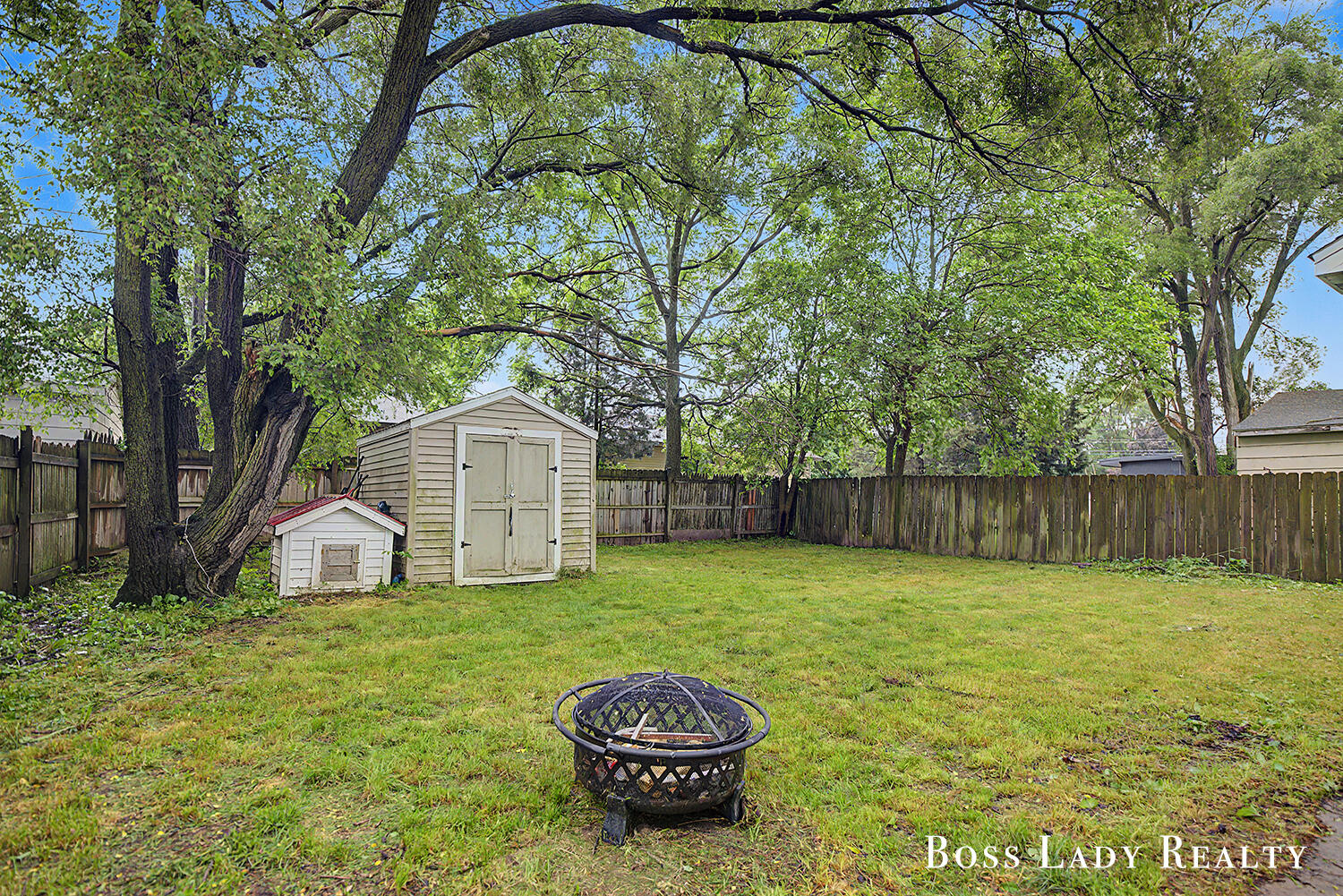 1220 Beechwood Street NE Grand Rapids MI 49505