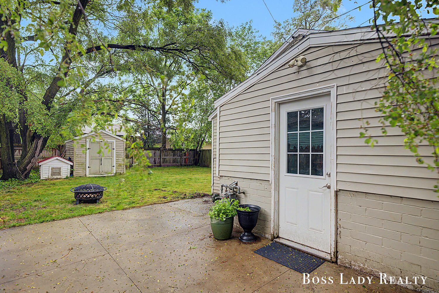 1220 Beechwood Street NE Grand Rapids MI 49505