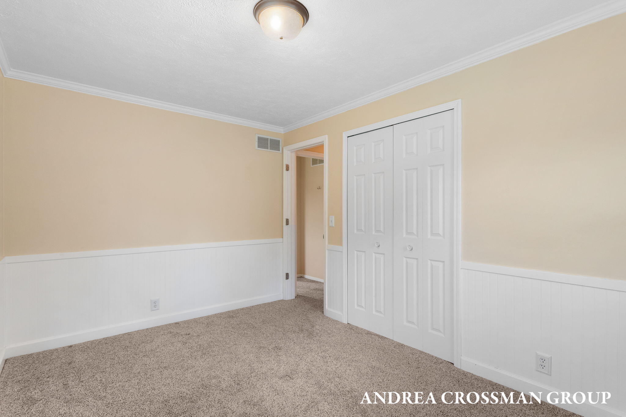 4684 Pine Drive Holland MI 49423