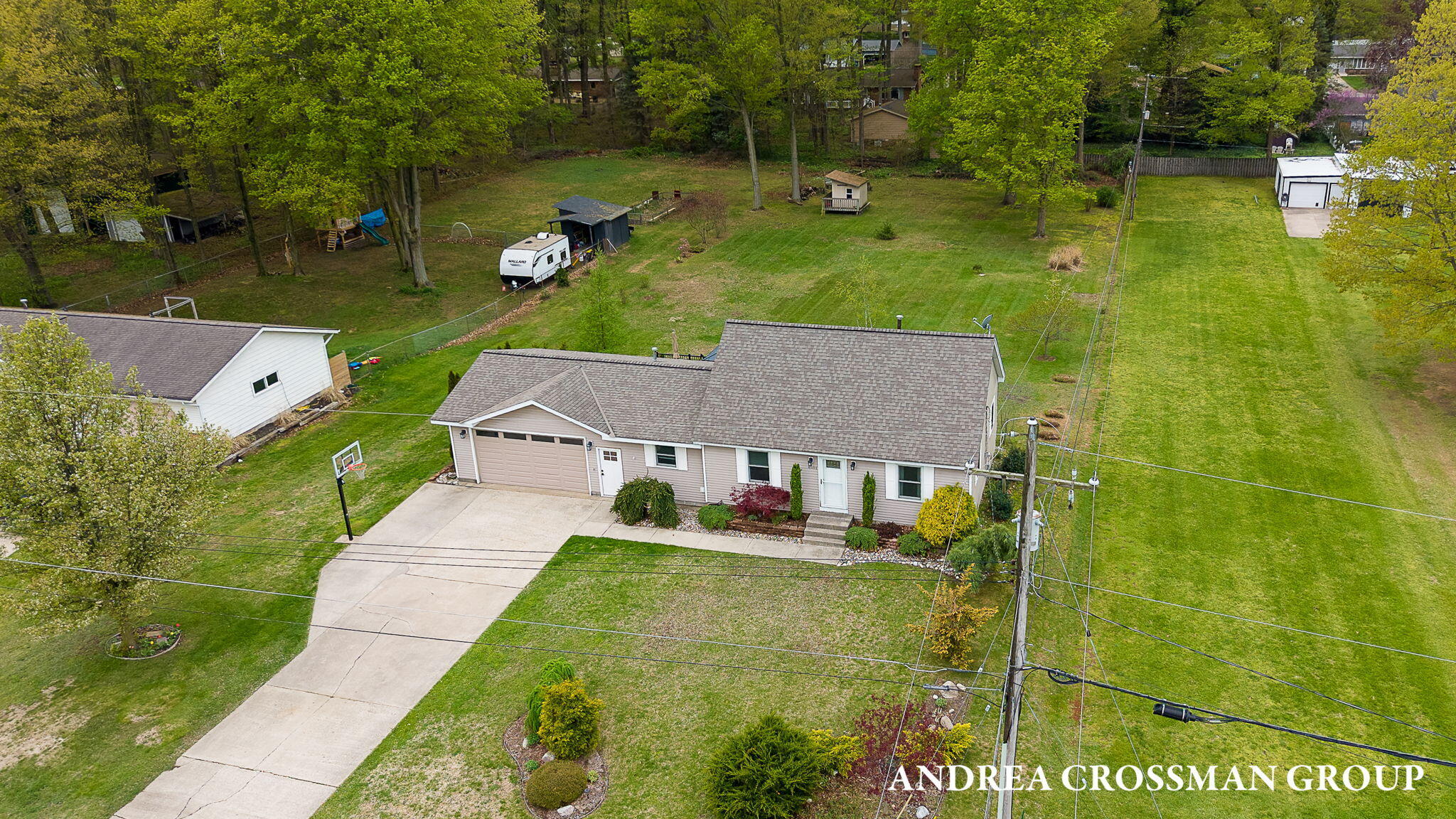 4684 Pine Drive Holland MI 49423