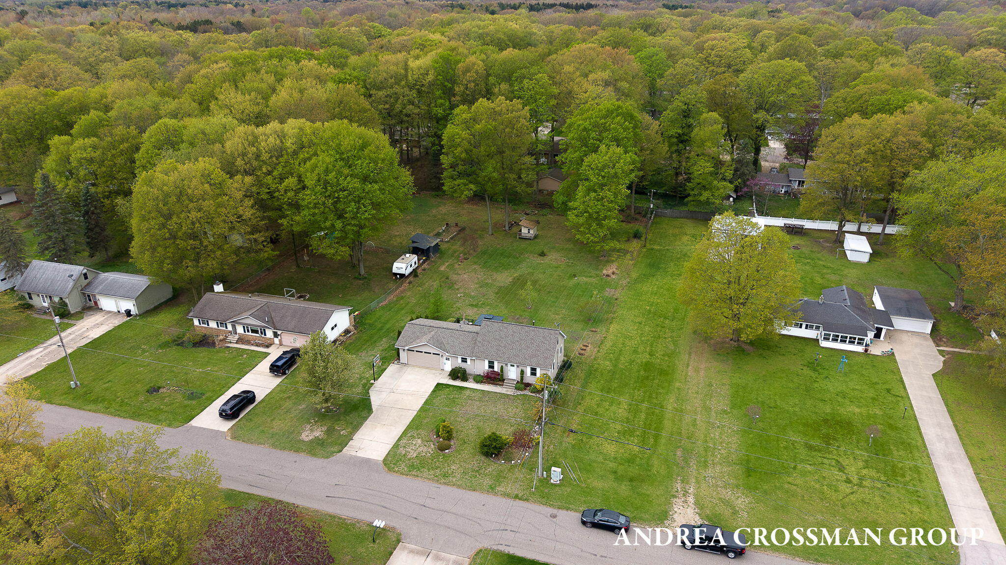 4684 Pine Drive Holland MI 49423