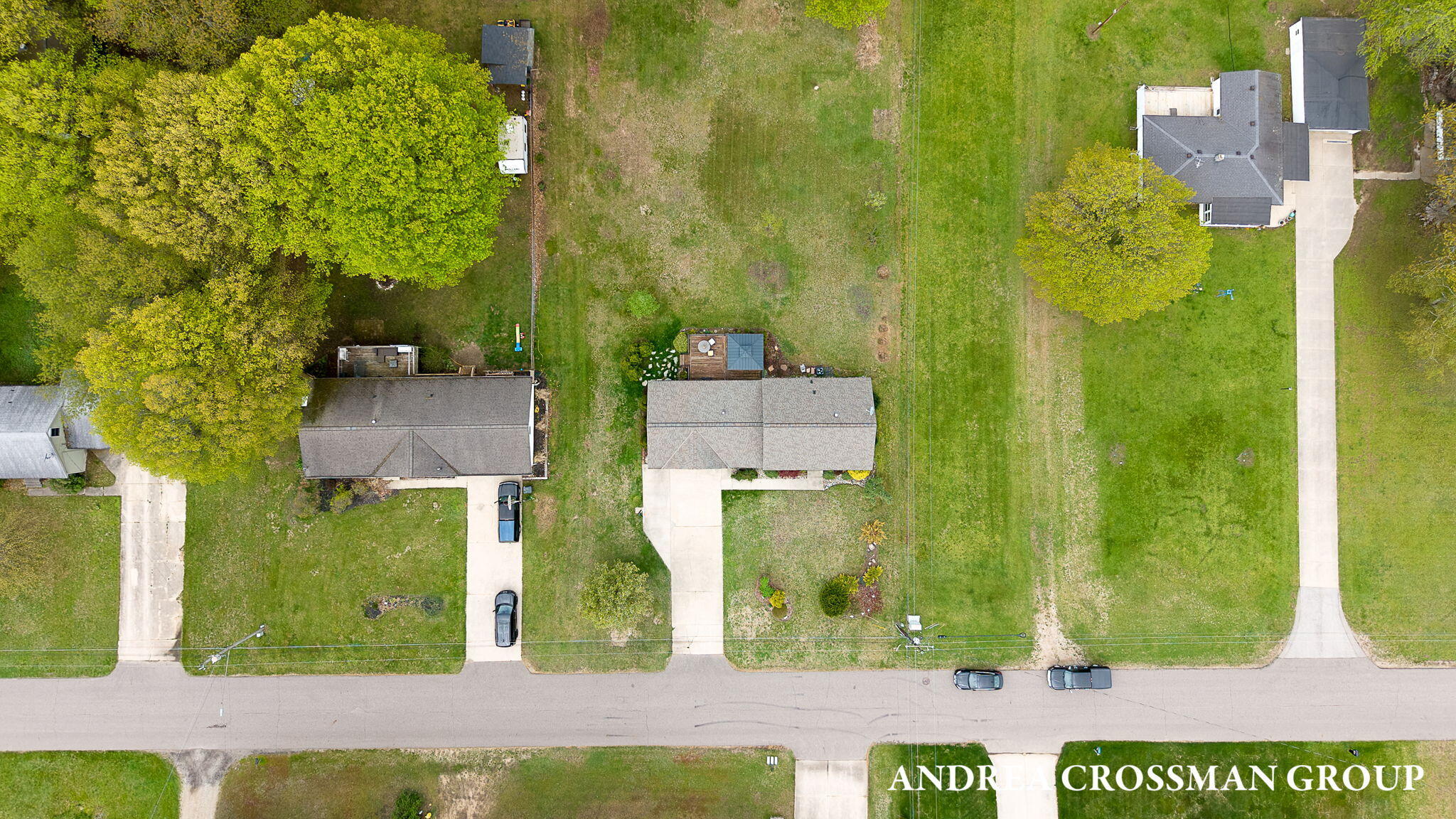 4684 Pine Drive Holland MI 49423