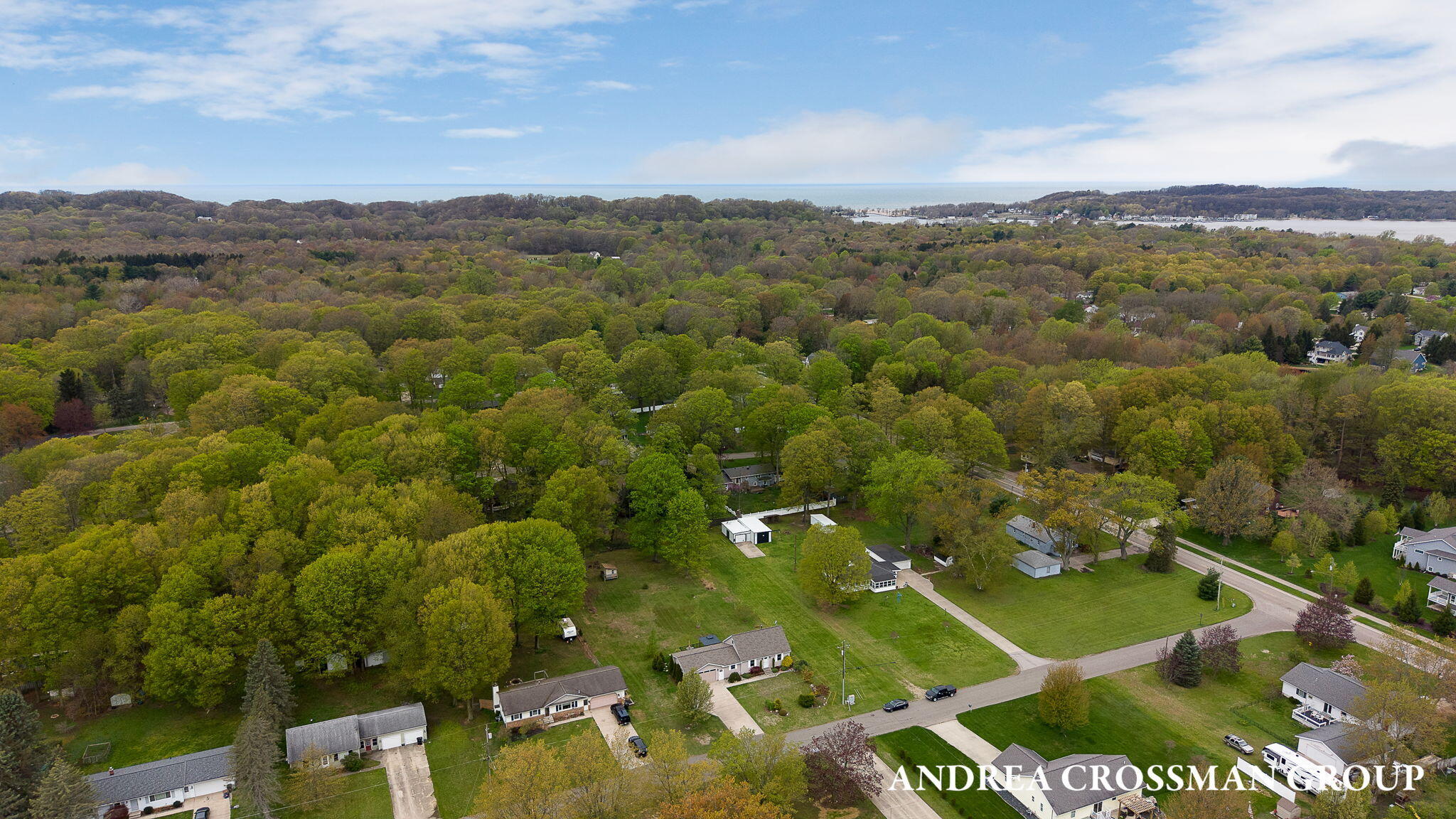 4684 Pine Drive Holland MI 49423