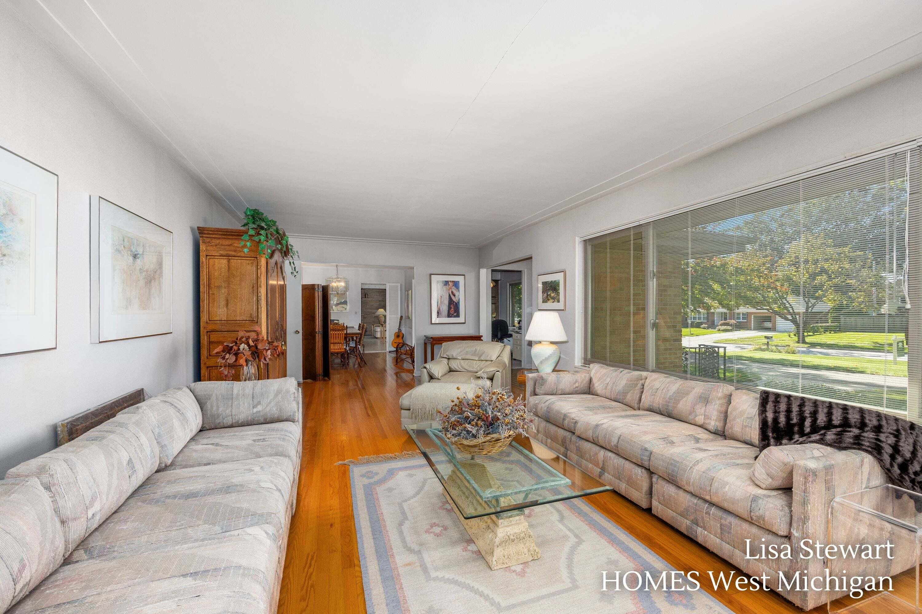 1410 Woodcliff Drive SE East Grand Rapids MI 49506