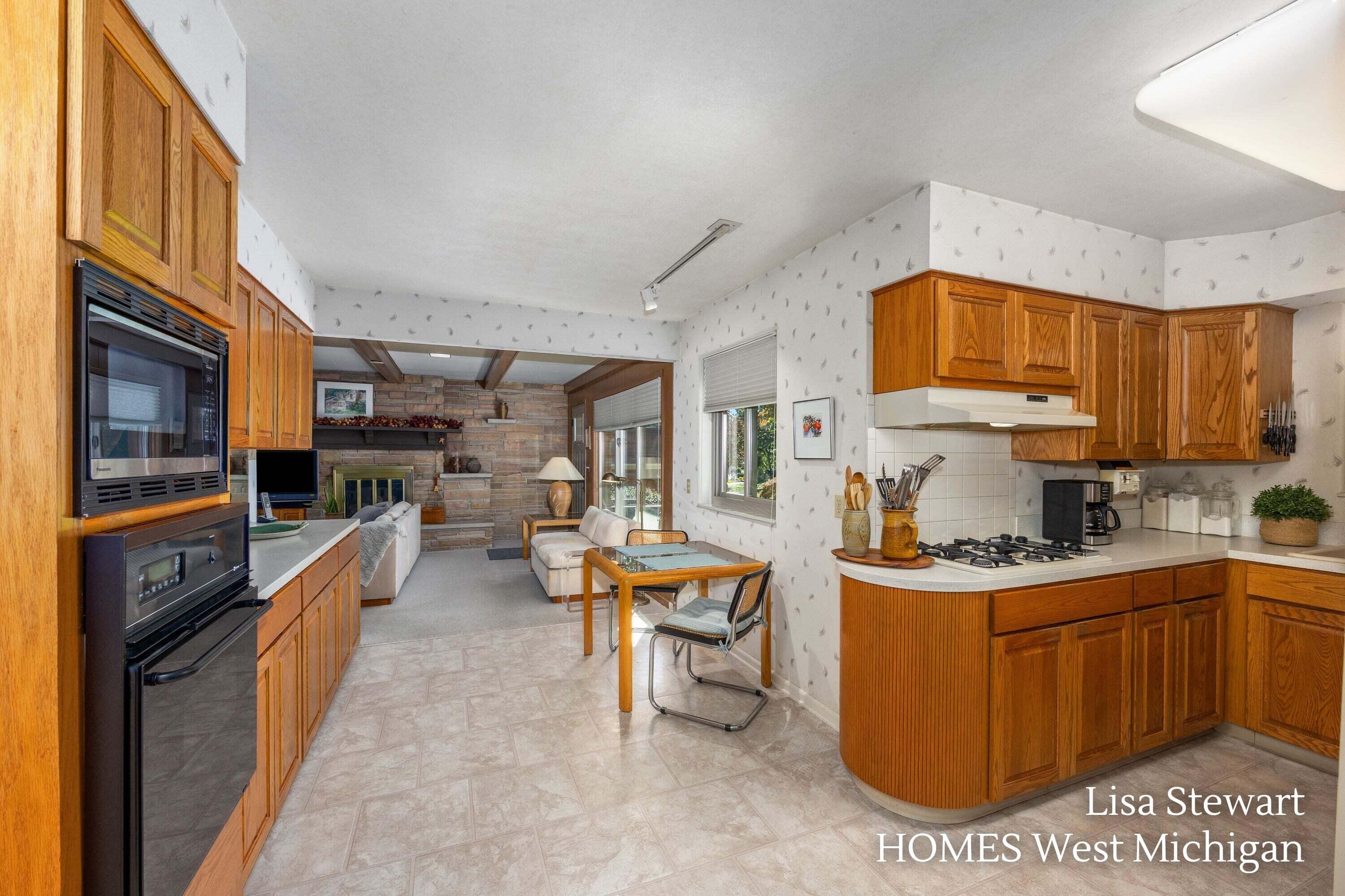 1410 Woodcliff Drive SE East Grand Rapids MI 49506