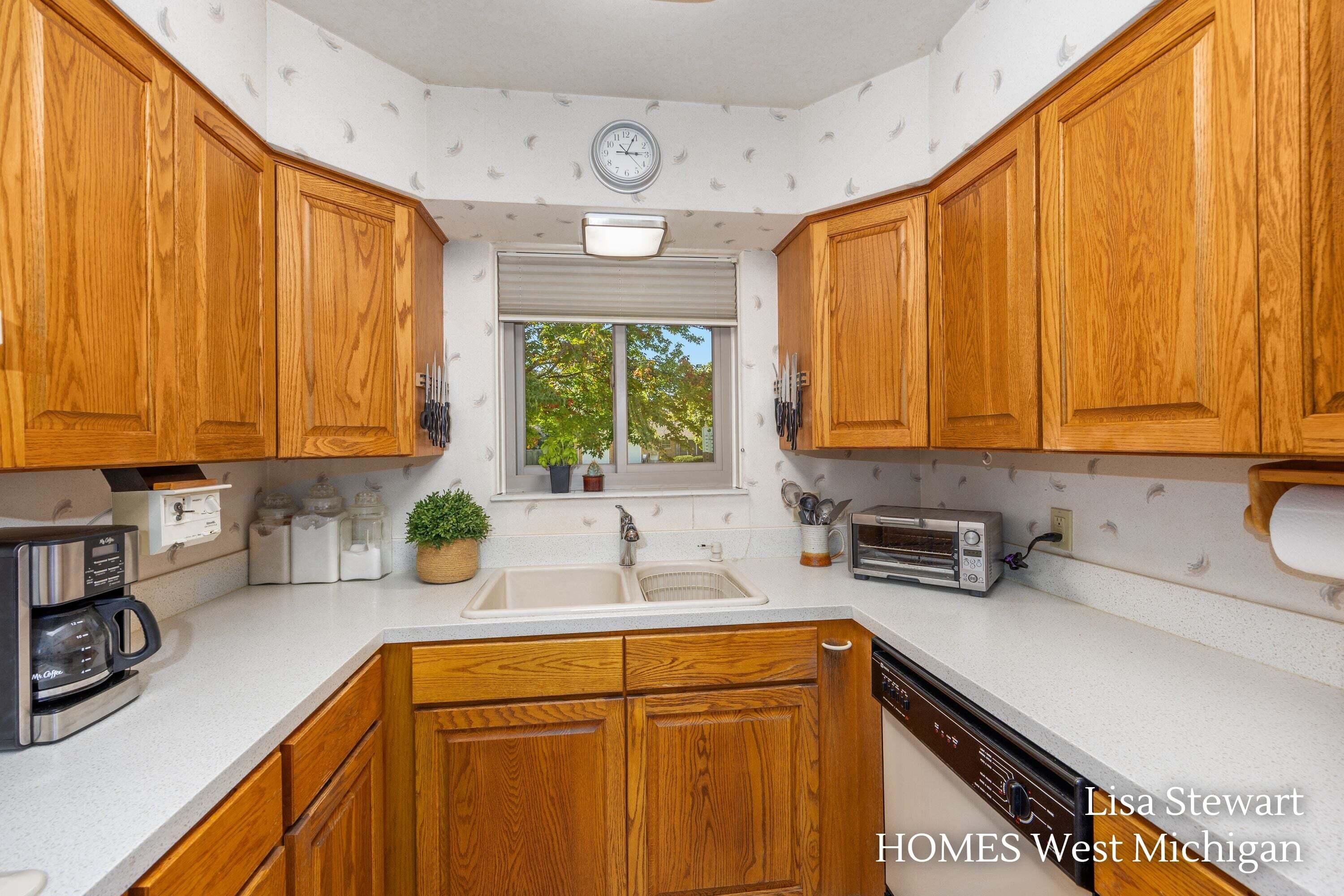 1410 Woodcliff Drive SE East Grand Rapids MI 49506