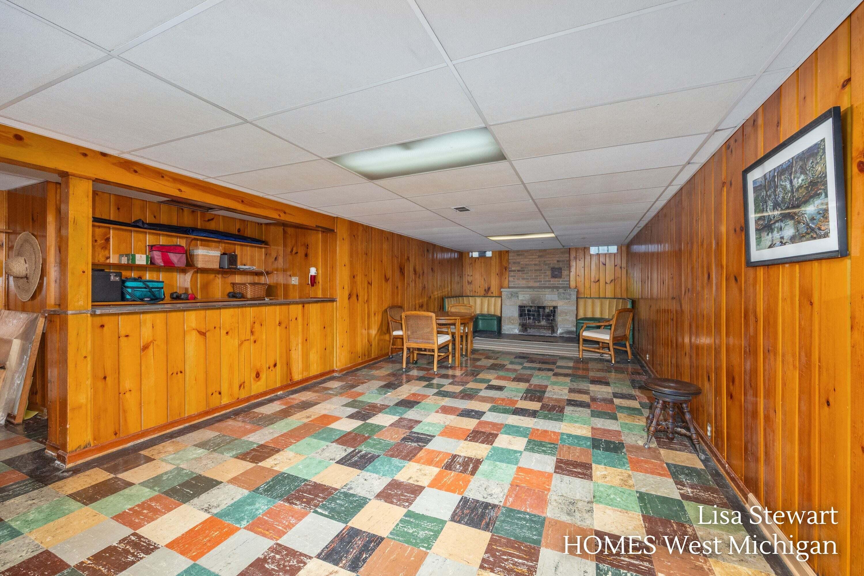 1410 Woodcliff Drive SE East Grand Rapids MI 49506