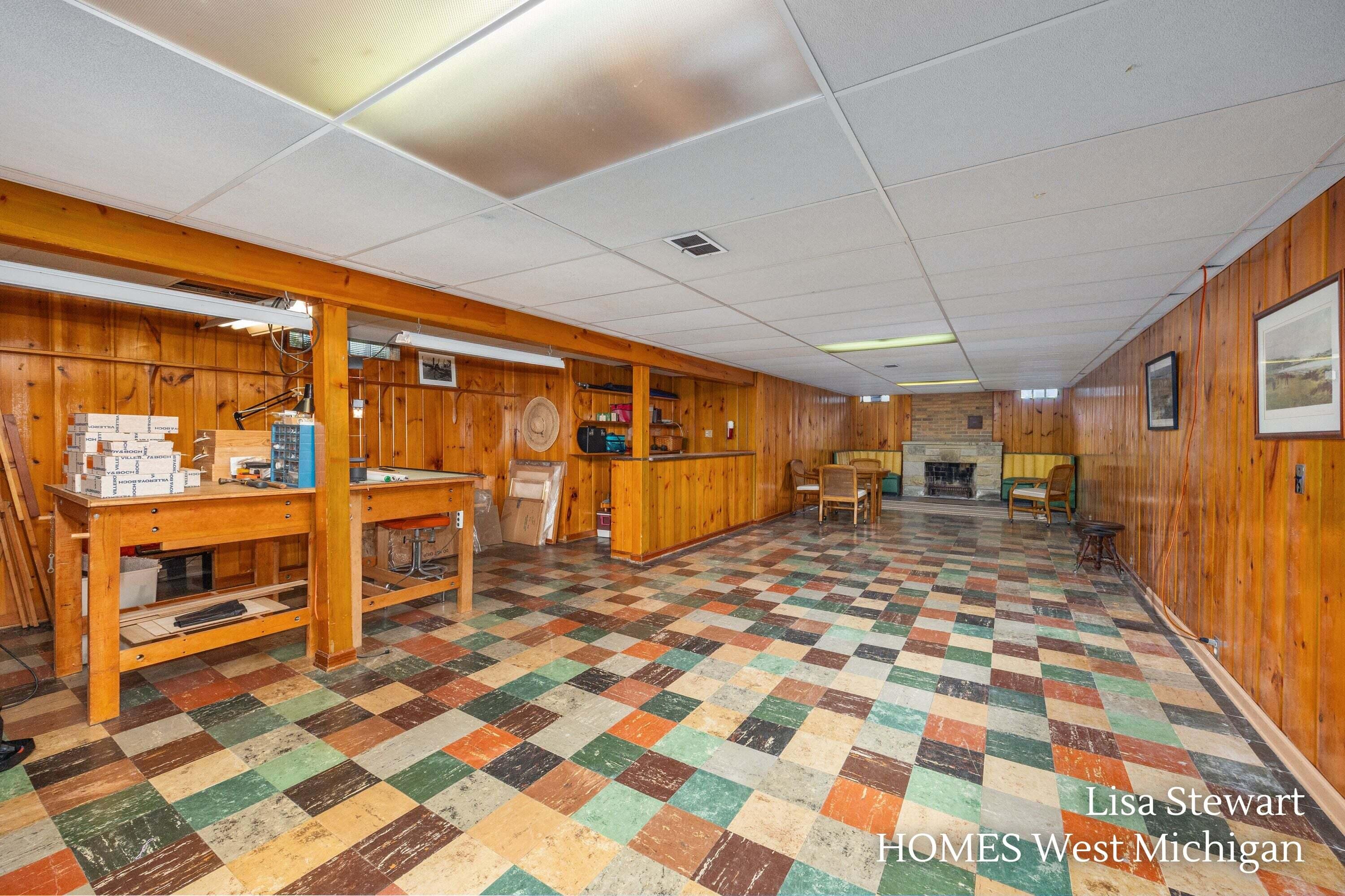 1410 Woodcliff Drive SE East Grand Rapids MI 49506