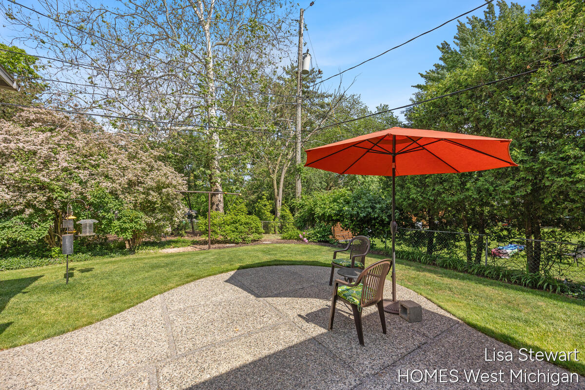 1410 Woodcliff Drive SE East Grand Rapids MI 49506