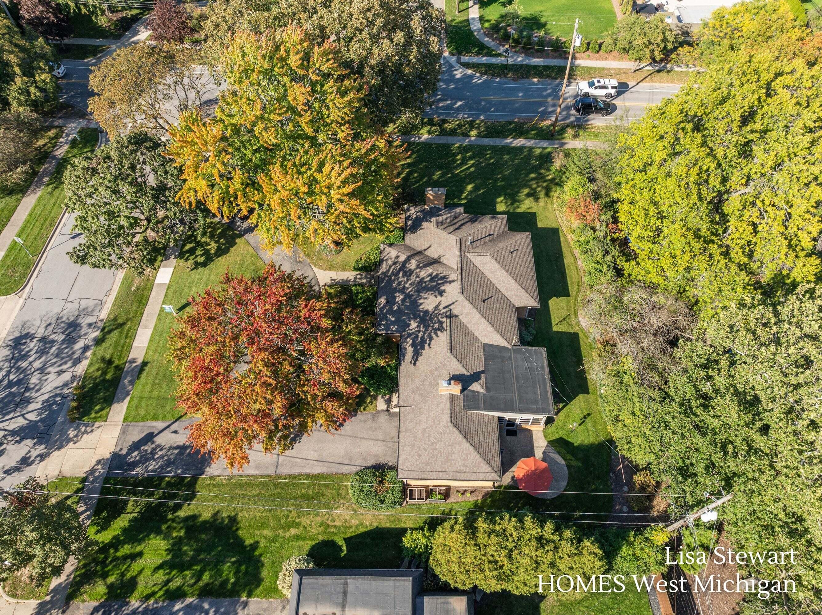 1410 Woodcliff Drive SE East Grand Rapids MI 49506