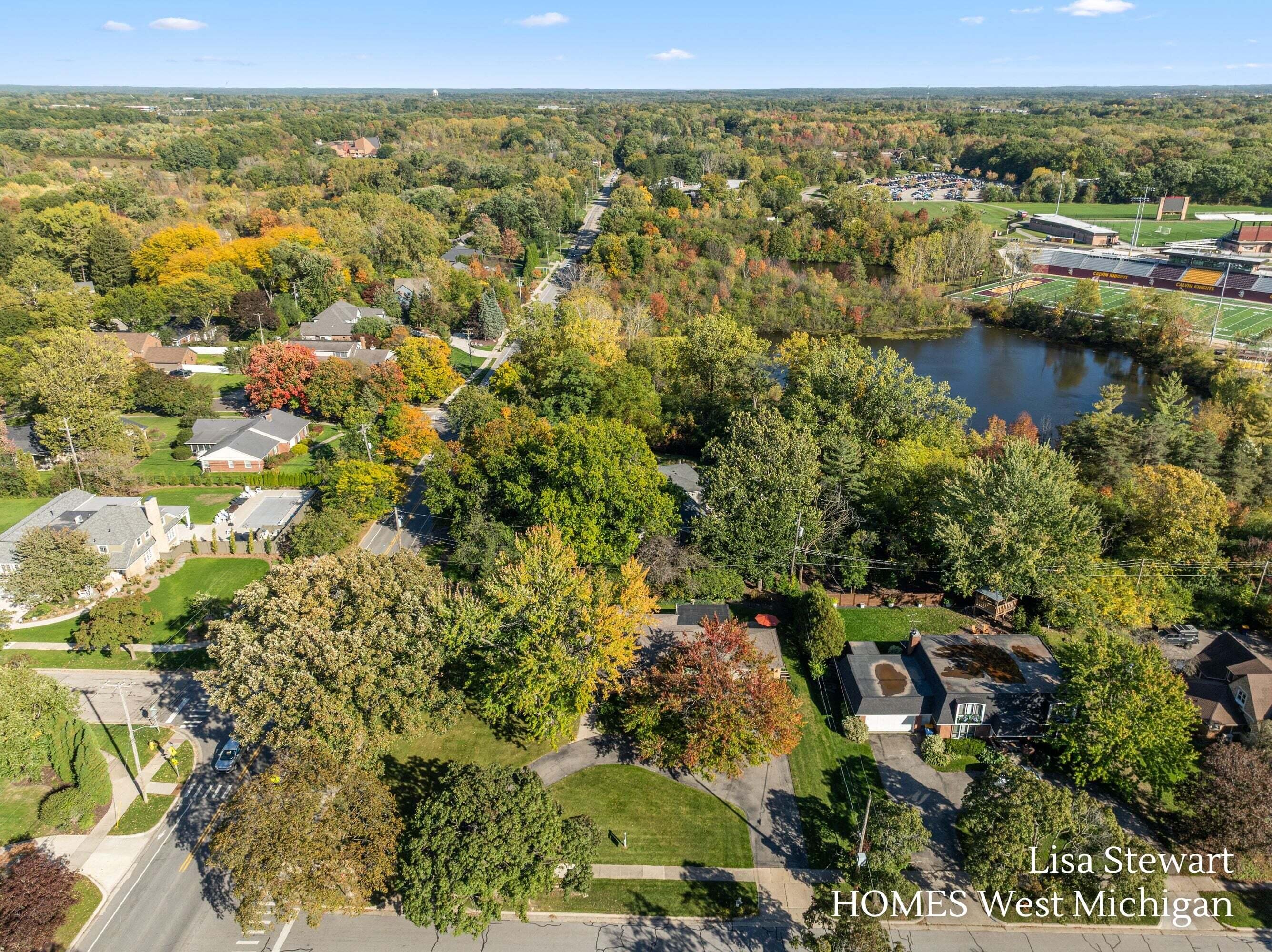 1410 Woodcliff Drive SE East Grand Rapids MI 49506