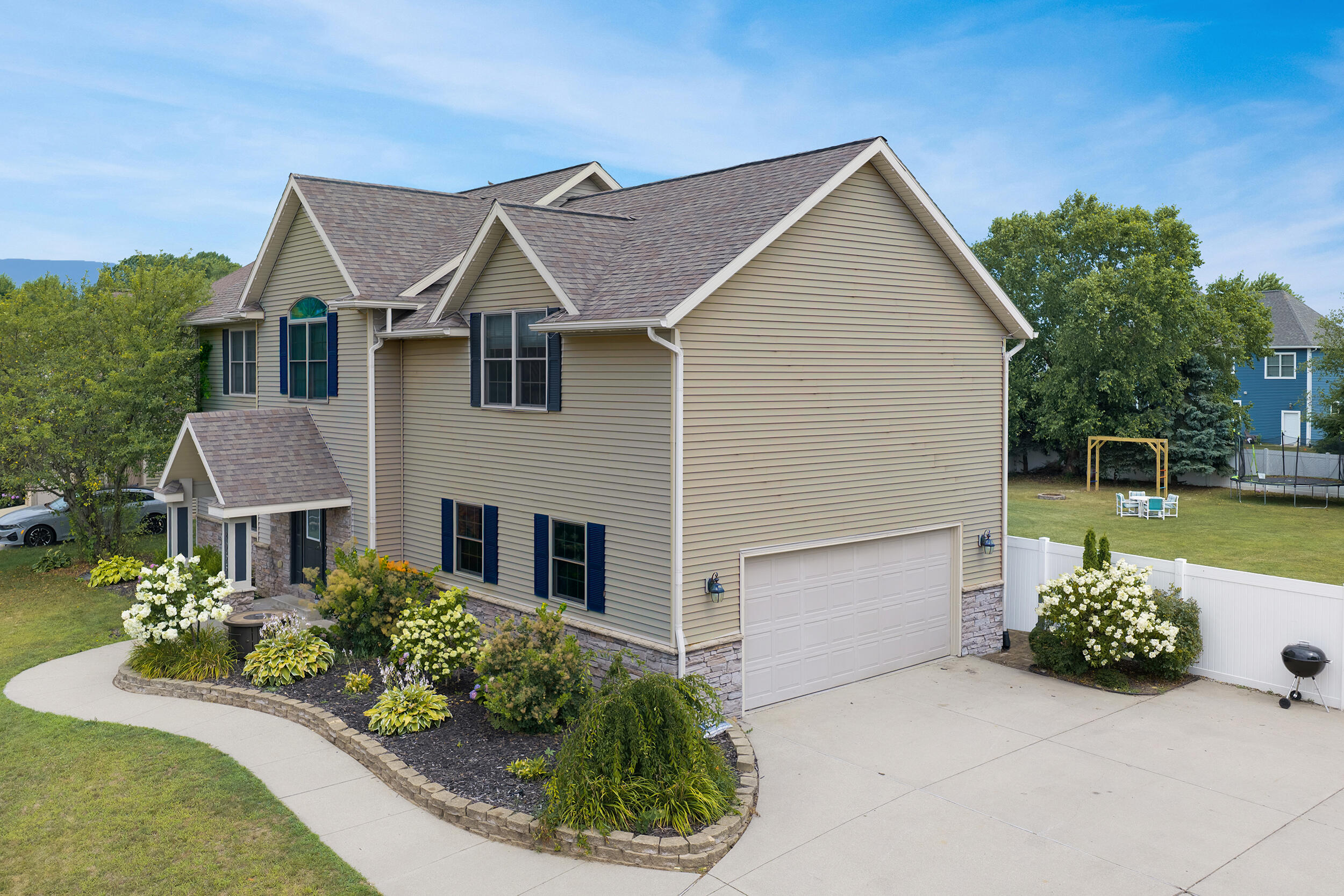 2053 Joni Lane Stevensville MI 49127