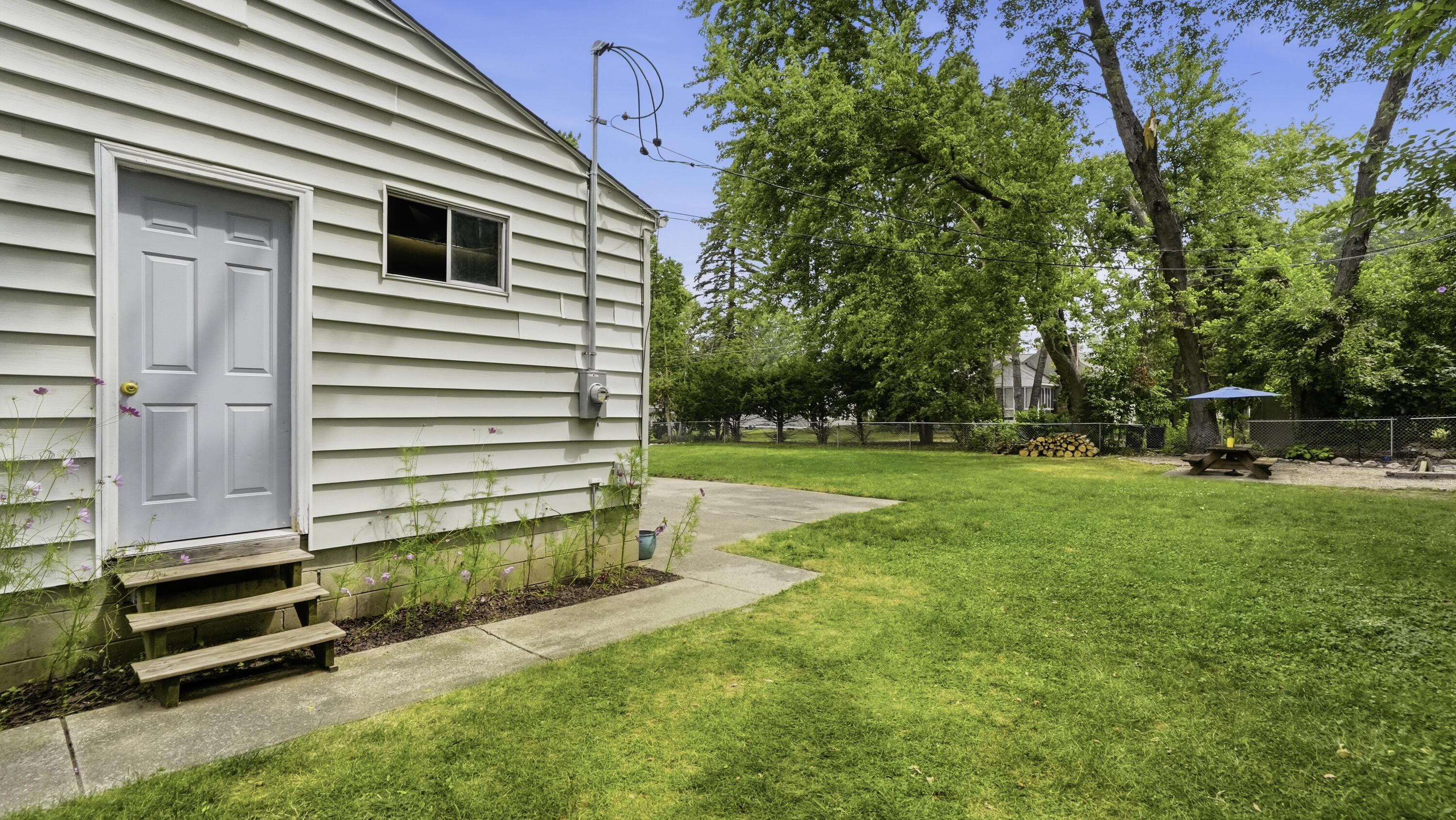 1040 Kirk Drive SE Grand Rapids MI 49546