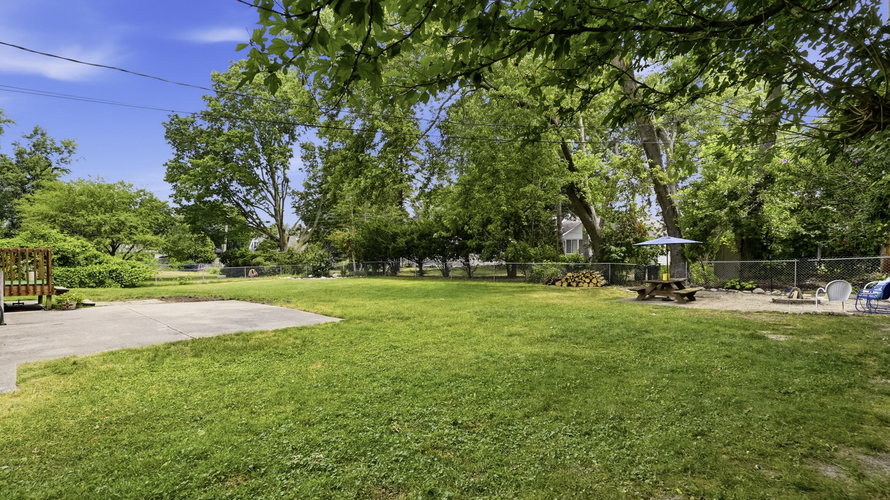 1040 Kirk Drive SE Grand Rapids MI 49546