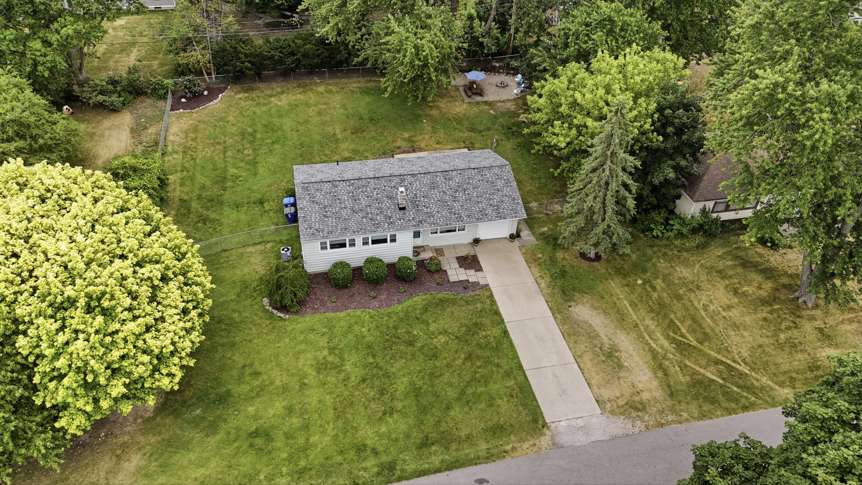 1040 Kirk Drive SE Grand Rapids MI 49546