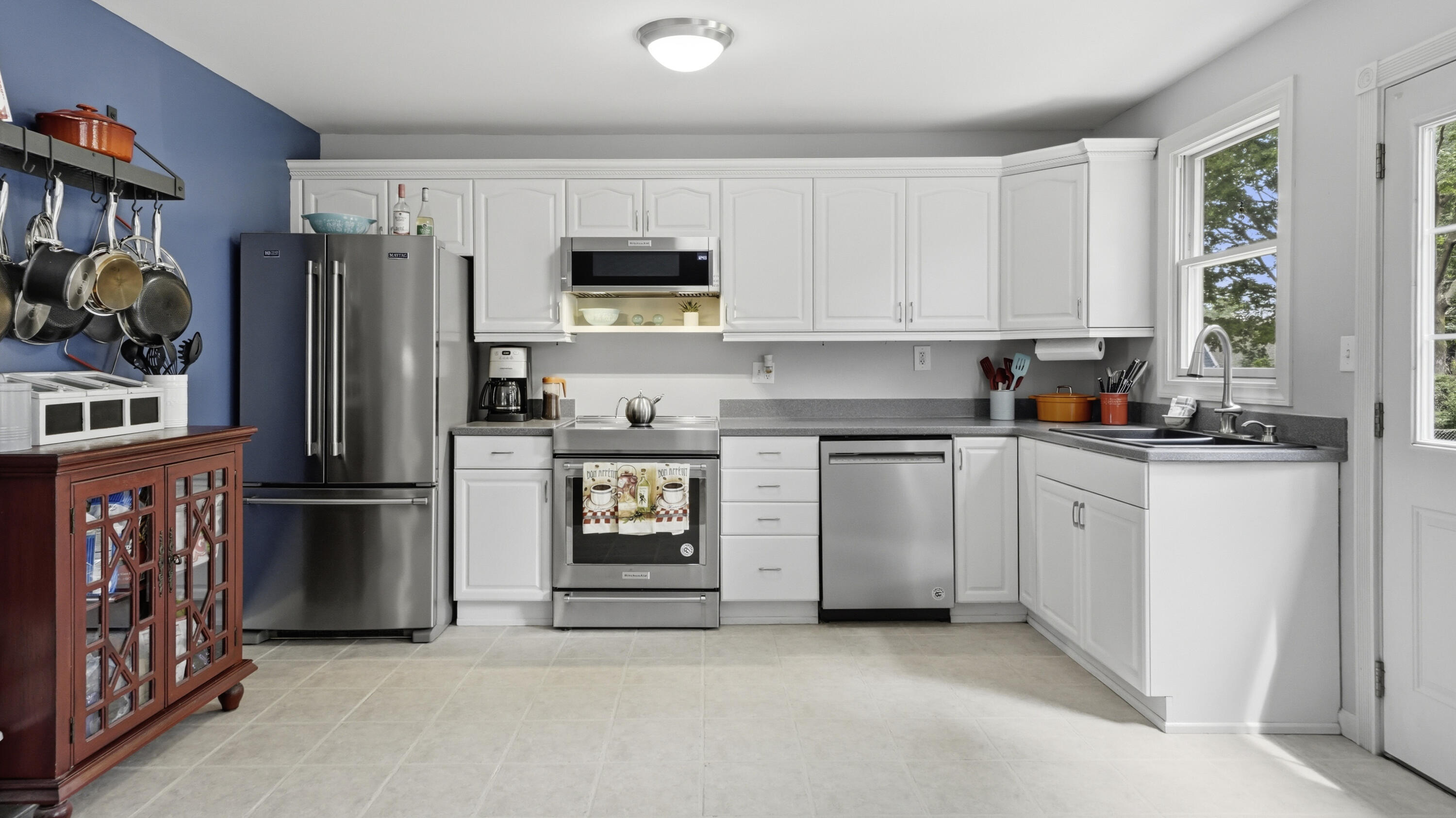 1040 Kirk Drive SE Grand Rapids MI 49546