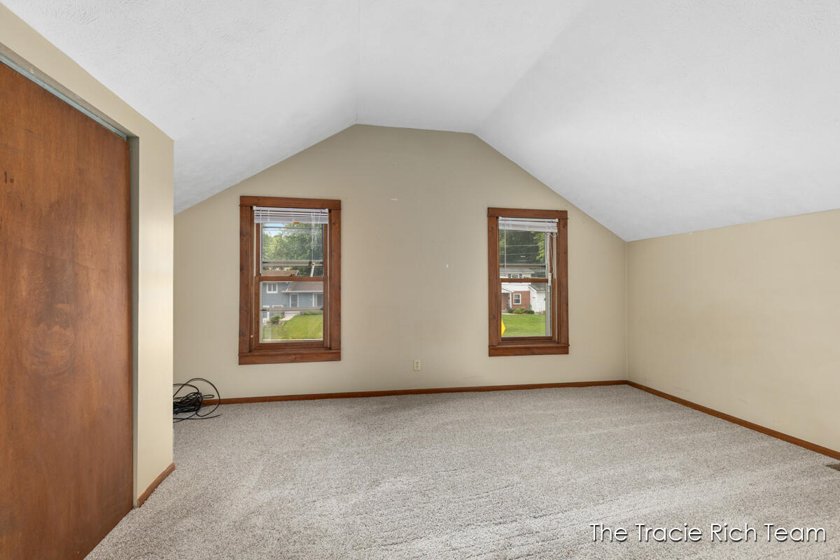 227 E Division Street NE Rockford MI 49341