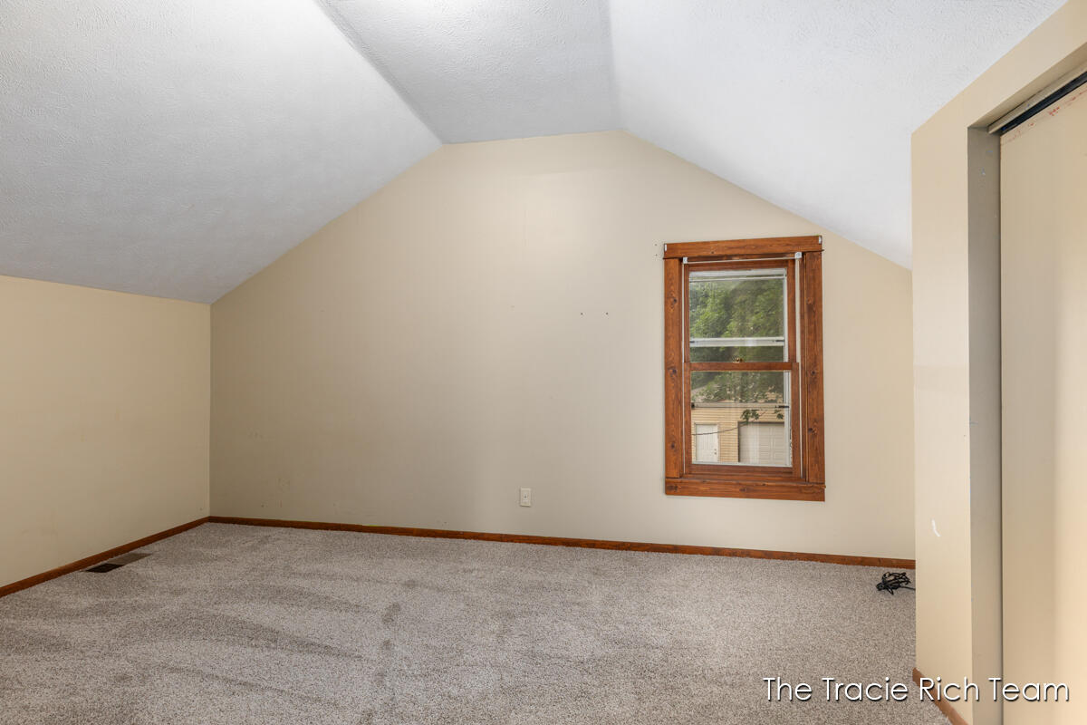 227 E Division Street NE Rockford MI 49341